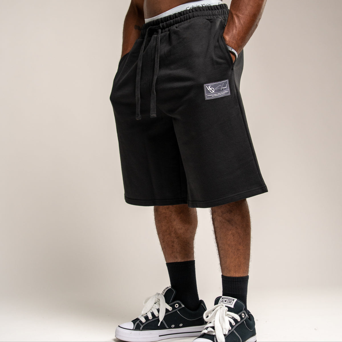 BADGE BLACK HEAVYWEIGHT OVERSIZED LONG LENGTH SHORTS