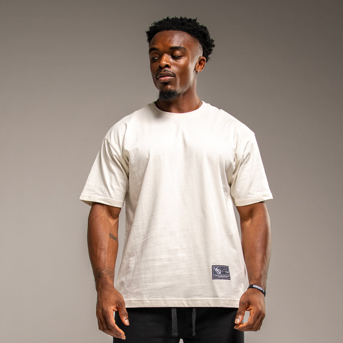 BADGE OFF WHITE HEAVYWEIGHT OVERSIZED T SHIRT
