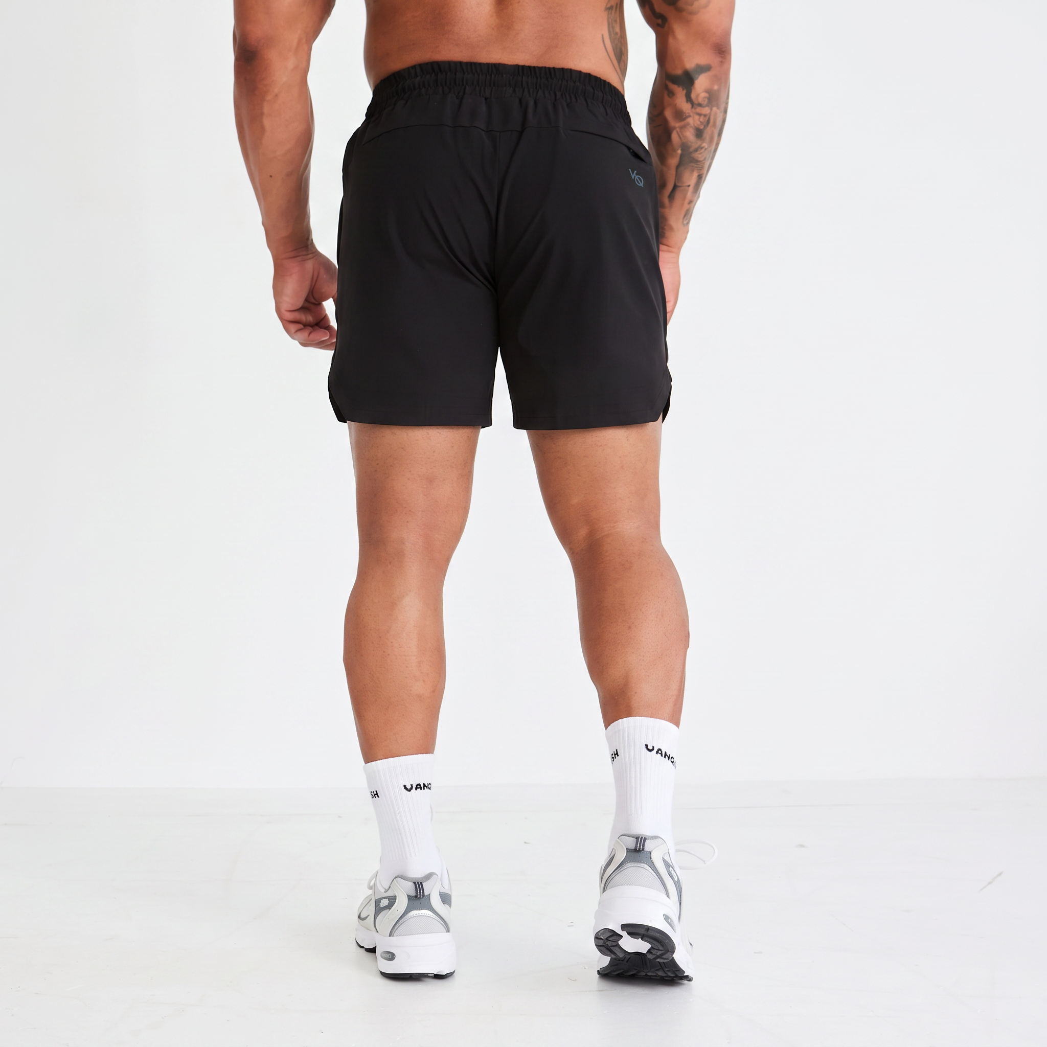 EVOLVE BLACK 4" PERFORMANCE SHORT