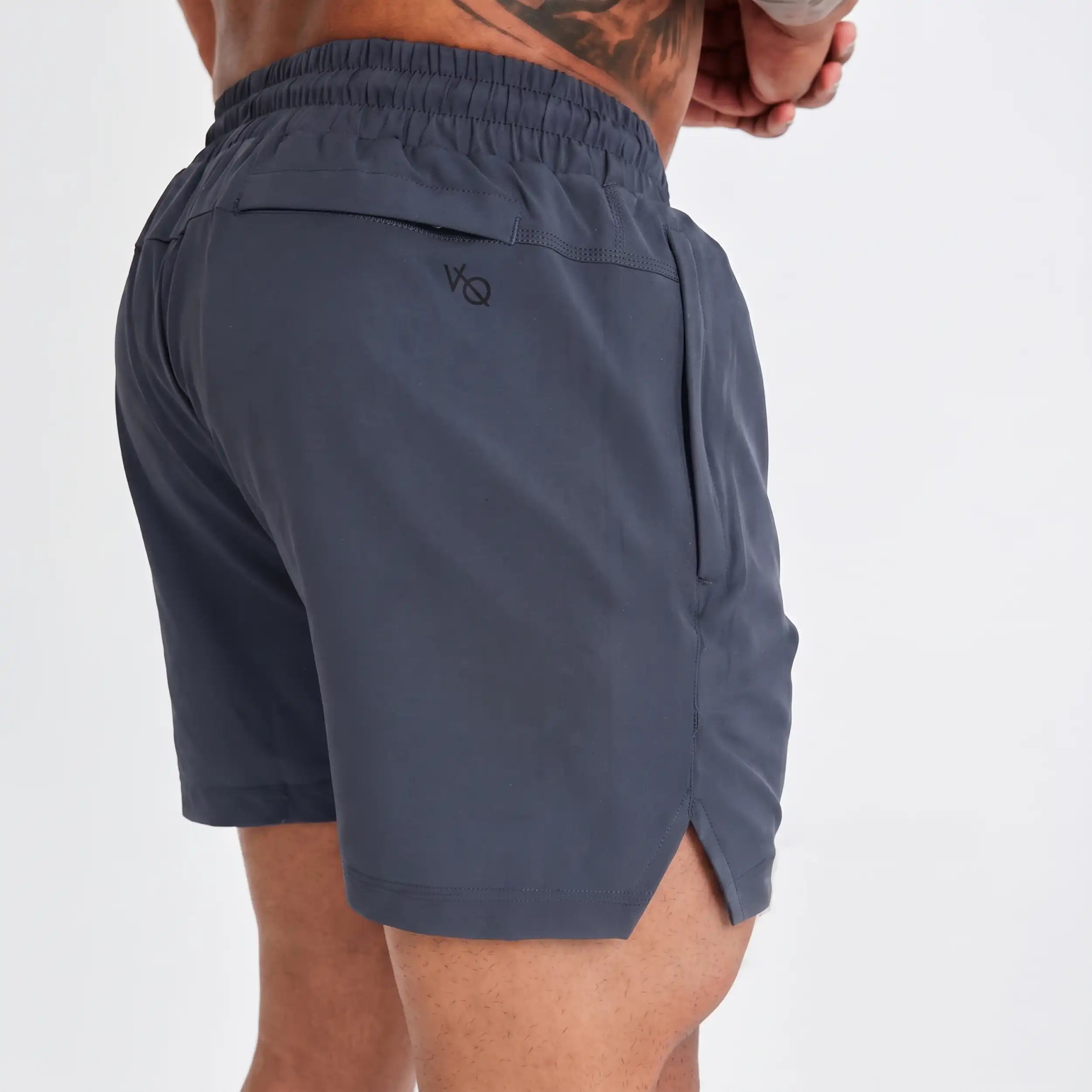 EVOLVE DARK GREY 4" PERFORMANCE SHORT