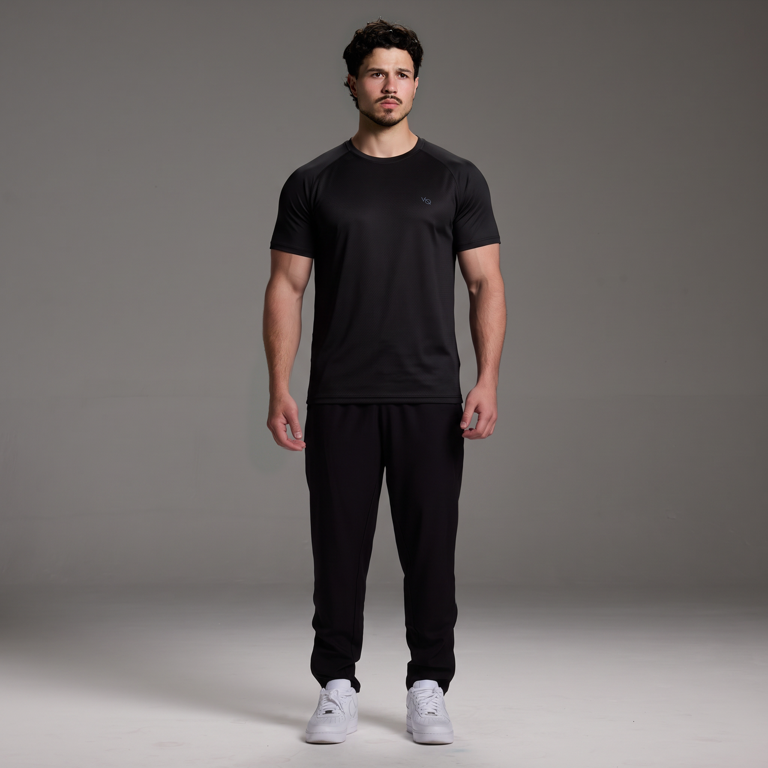 EVOLVE BLACK SLIM FIT PERFORMANCE T SHIRT