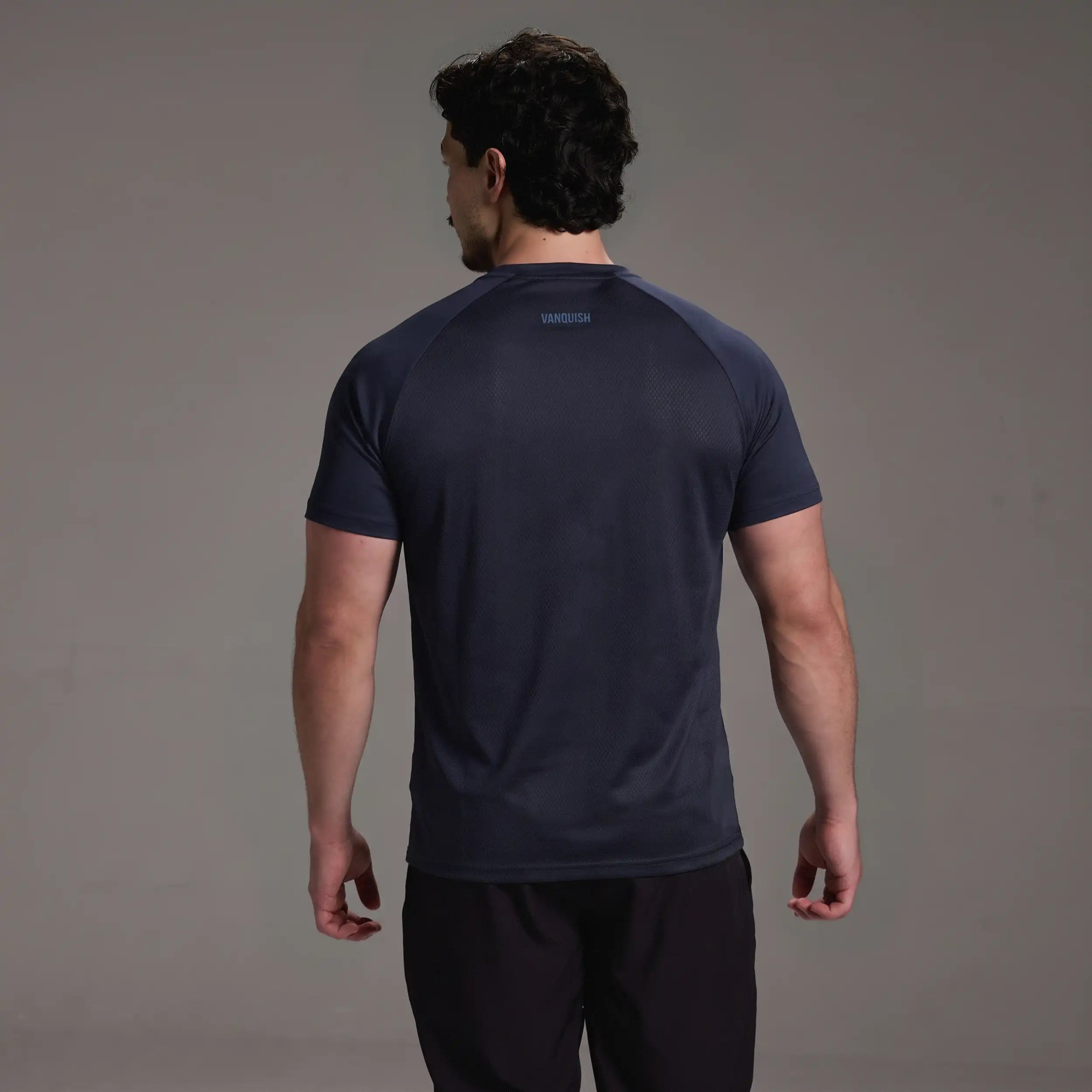 EVOLVE NAVY SLIM FIT PERFORMANCE T SHIRT