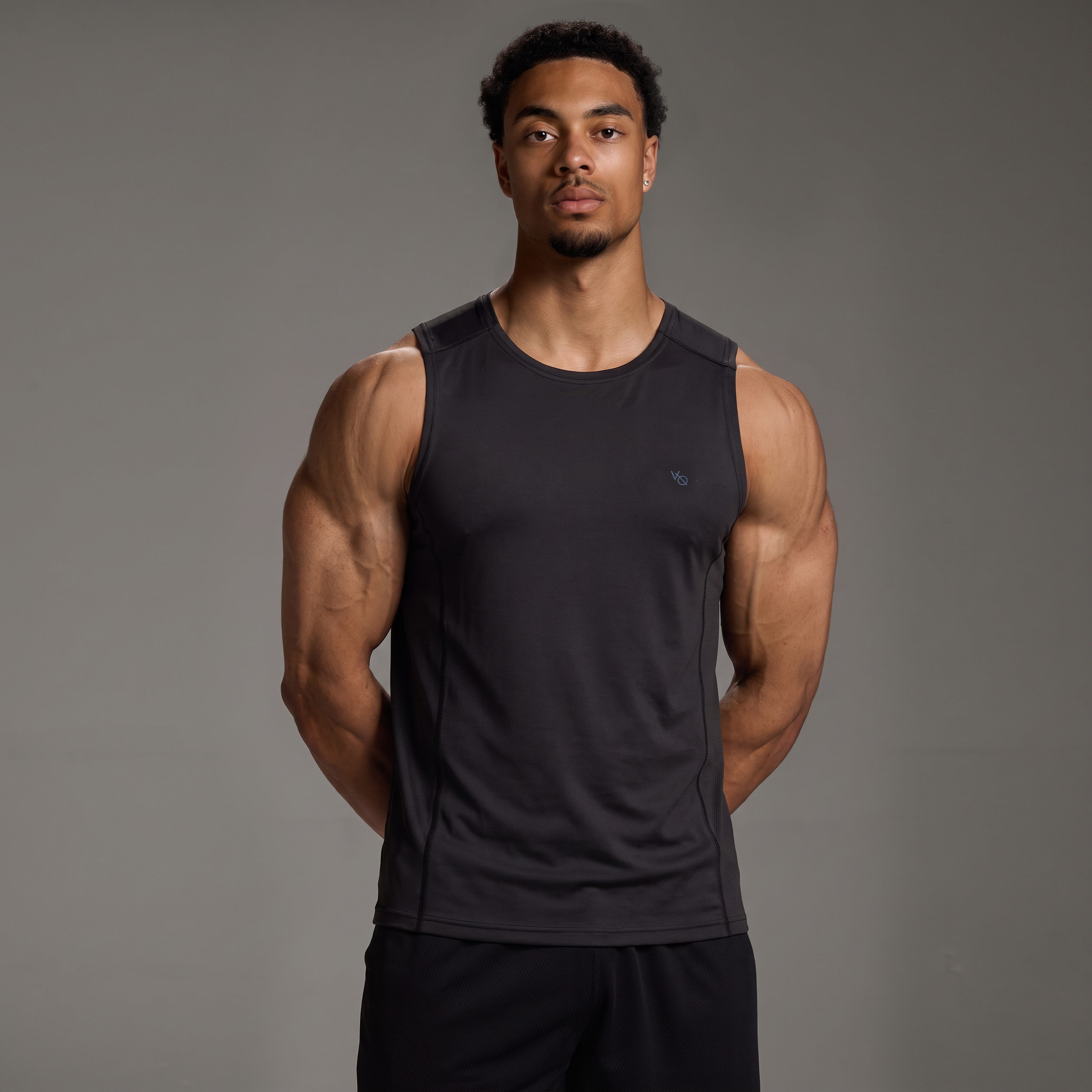 EVOLVE BLACK SLIM FIT PERFORMANCE TANK
