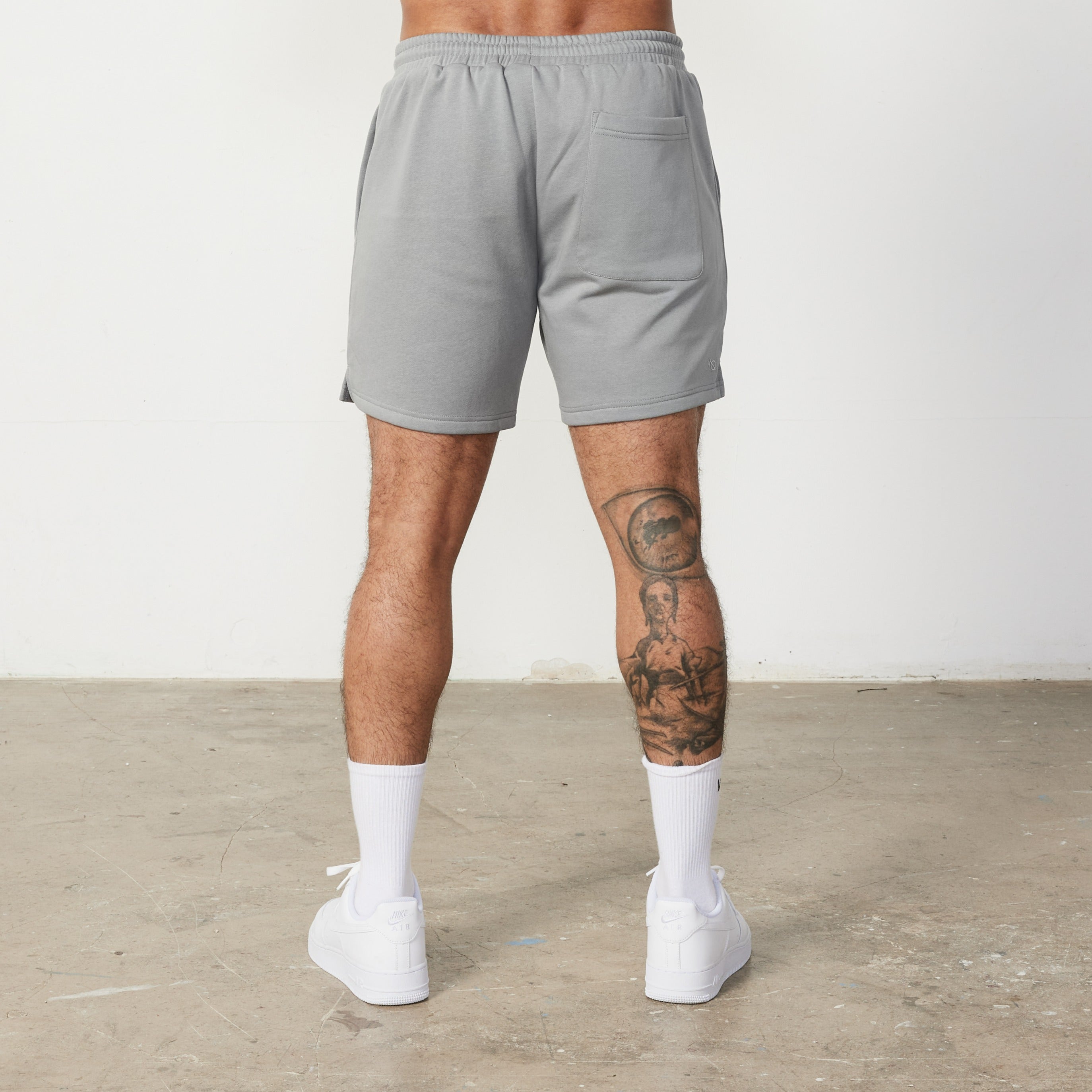 Vanquish Essential Shorts in normaler Passform, Stahlgrau