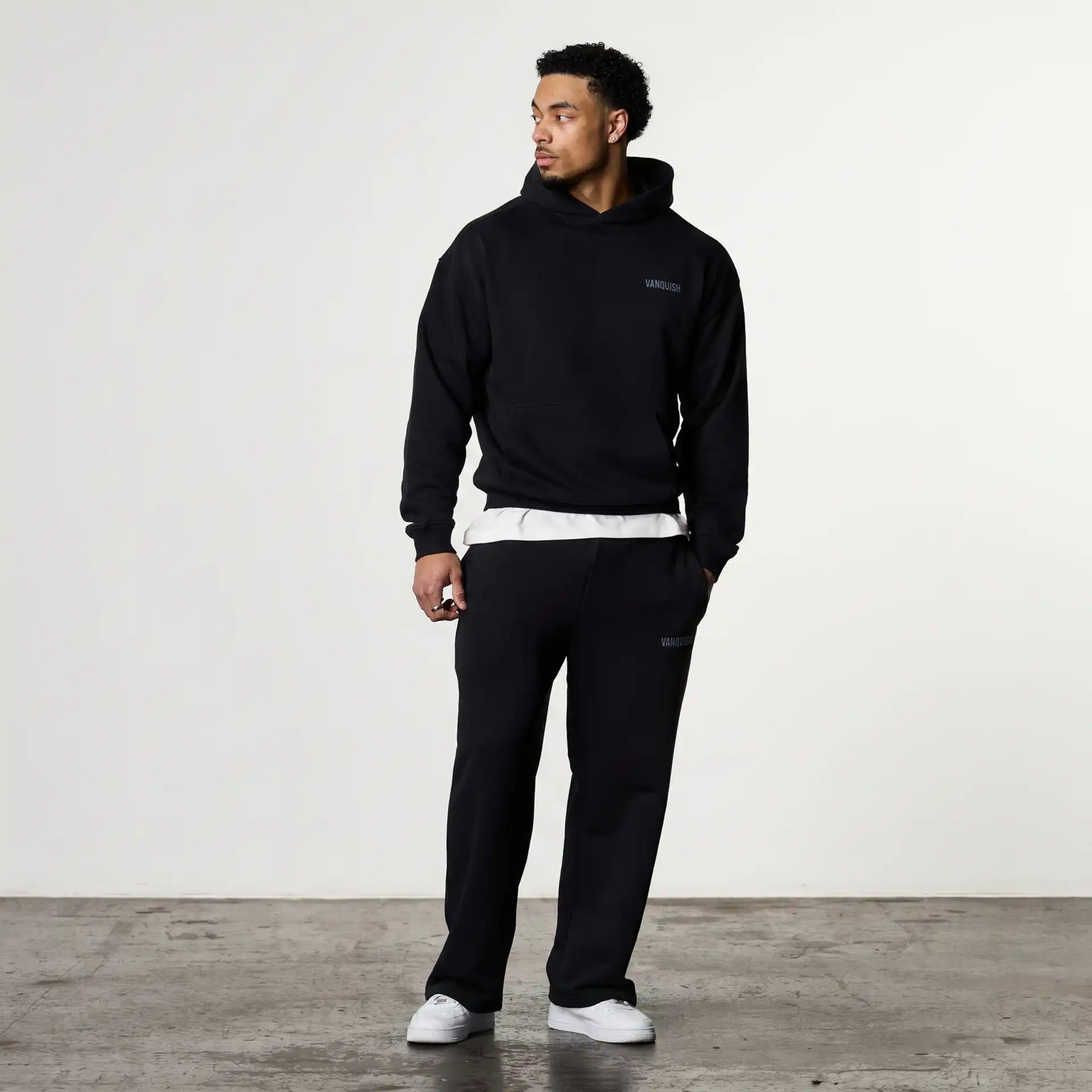 EVOLVE BLACK HOODIE & SWEATPANTS SET