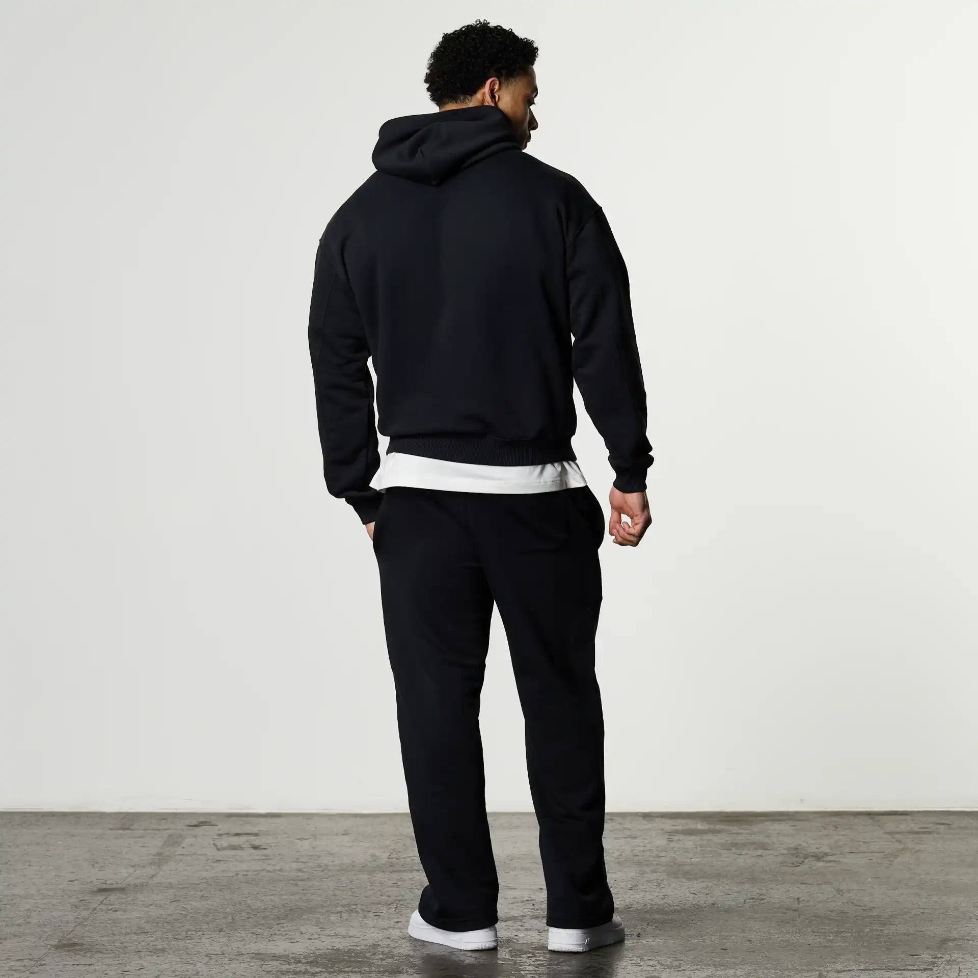 EVOLVE BLACK HOODIE & SWEATPANTS SET
