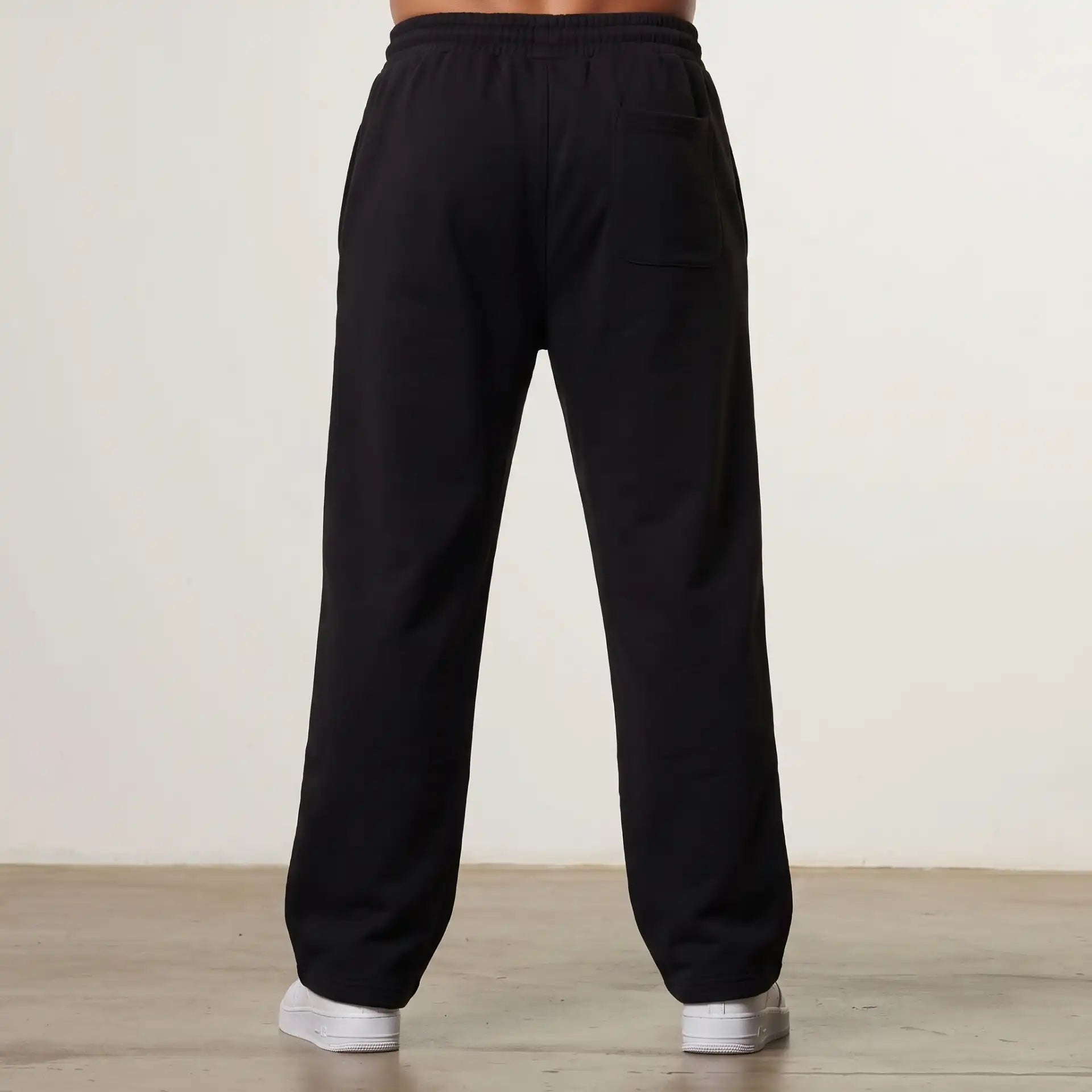 EVOLVE BLACK STRAIGHT LEG SWEATPANTS