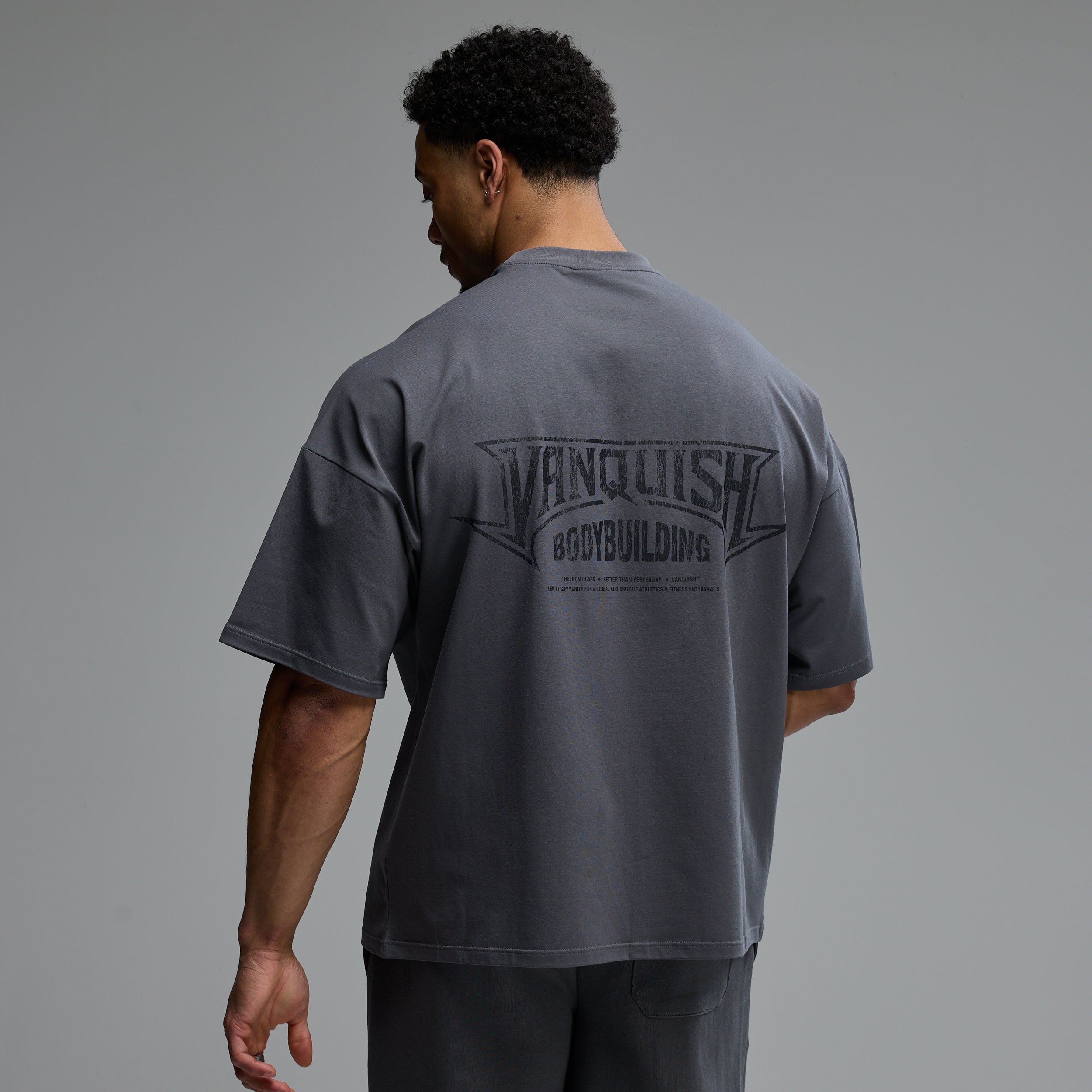 BODYBUILDING EMBLEM CHARCOAL OVERSIZED BOXY T SHIRT