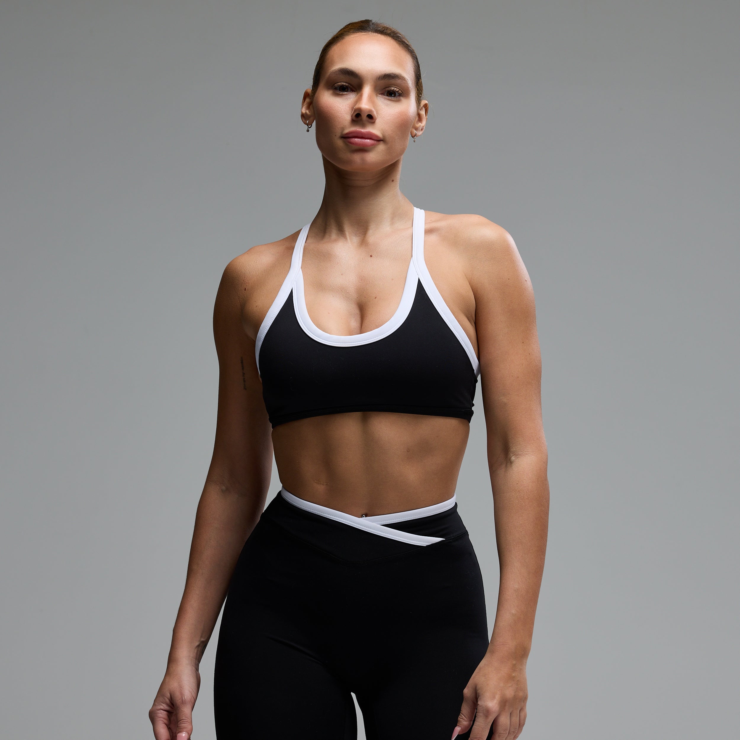 MONOCHROME BLACK CROSS BLACK BRA