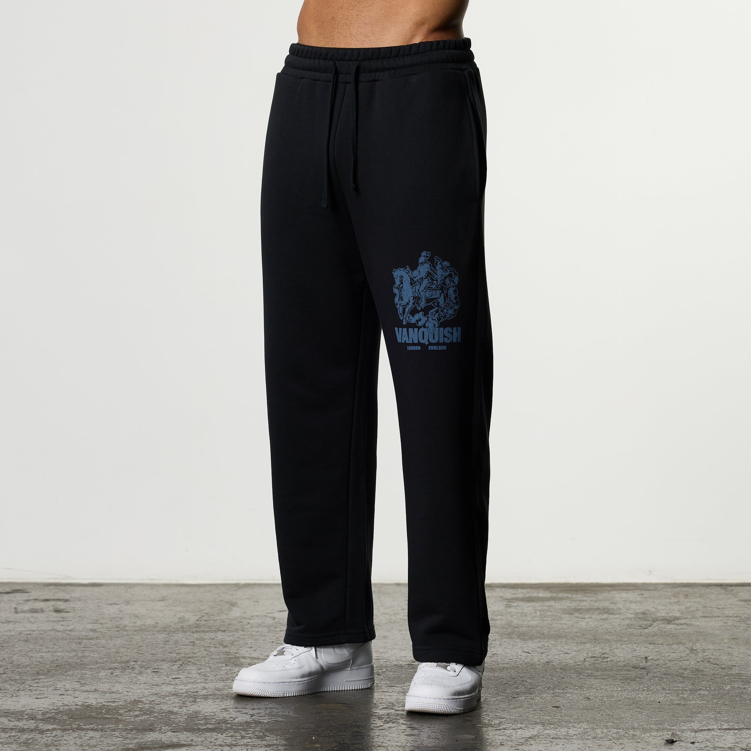 CAMELOT BLACK STRAIGHT LEG SWEATPANTS