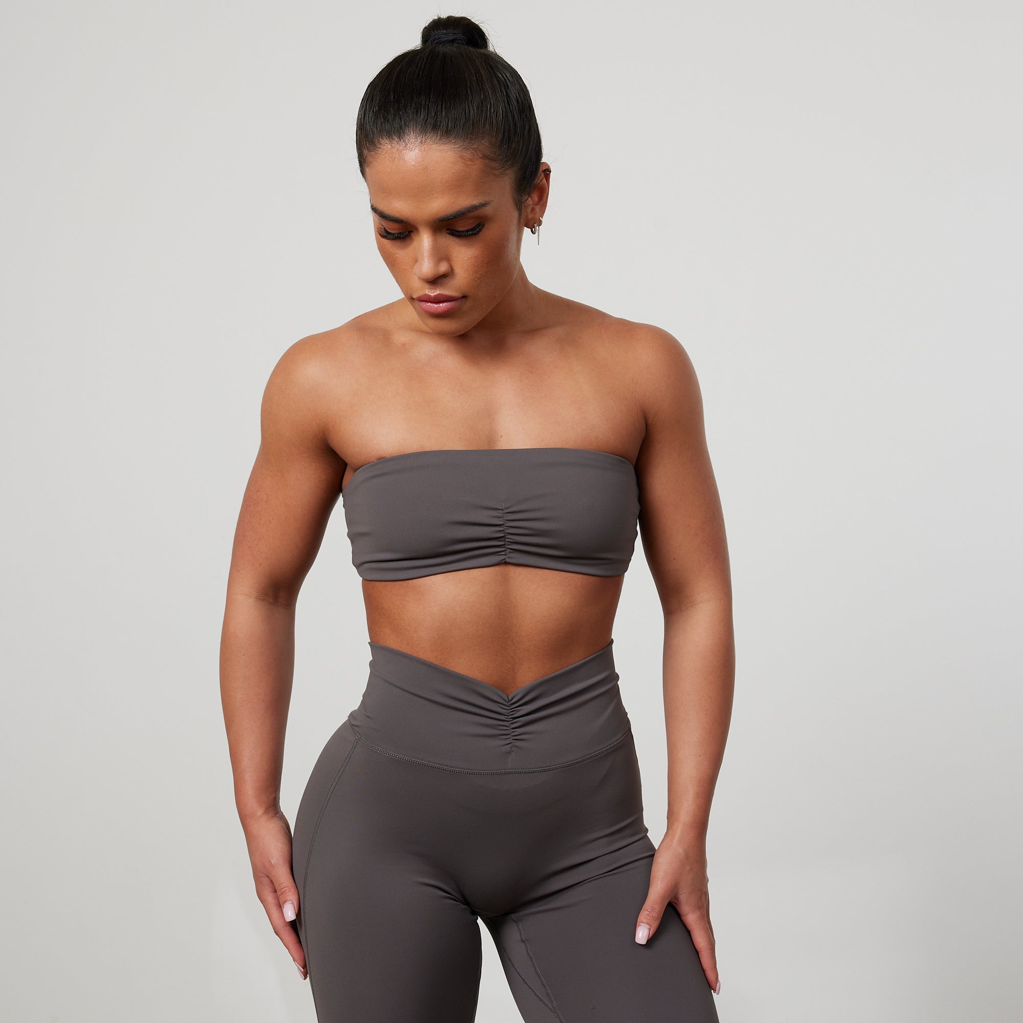 Vanquish Enhance Bandeau-BH in Graphitgrau