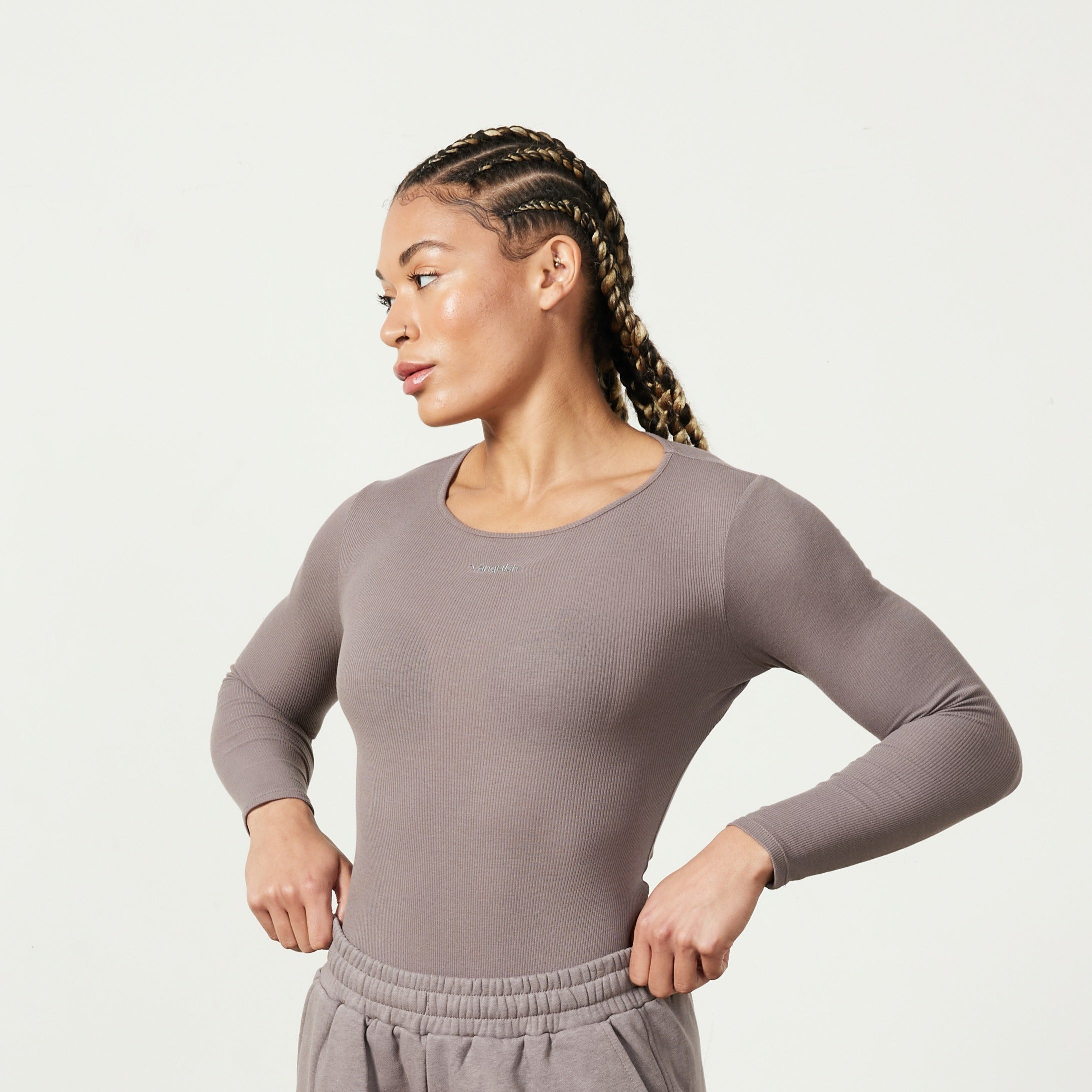 Vanquish Restore – Langärmliger, gerippter Bodysuit in Cinder-Braun