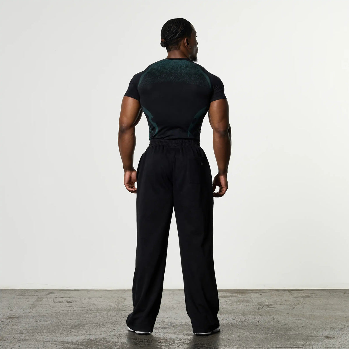 TRIBAL COMPRESSION EMERALD SHORT SLEEVE T SHIRT