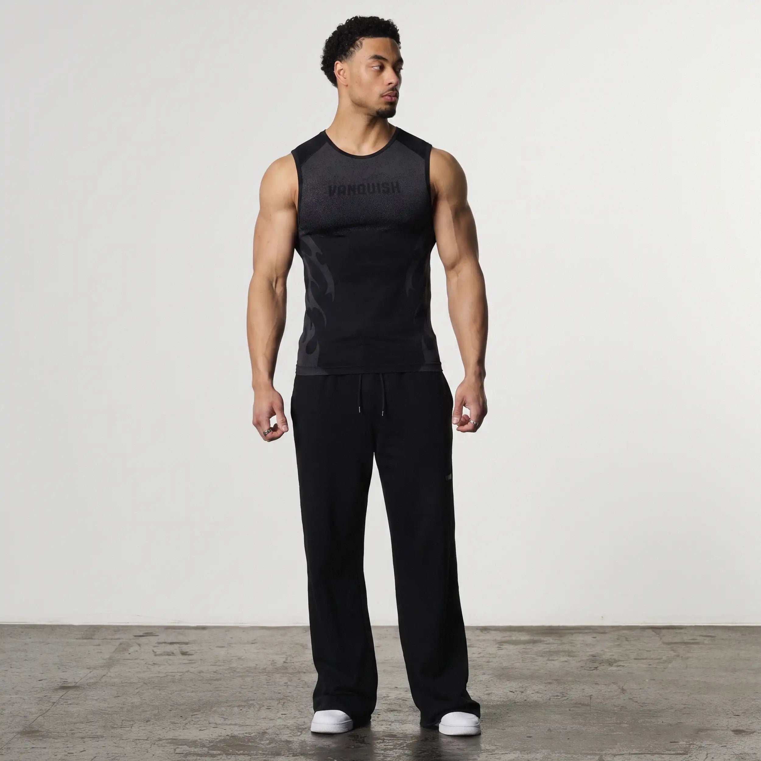 TRIBAL COMPRESSION BLACK TANK