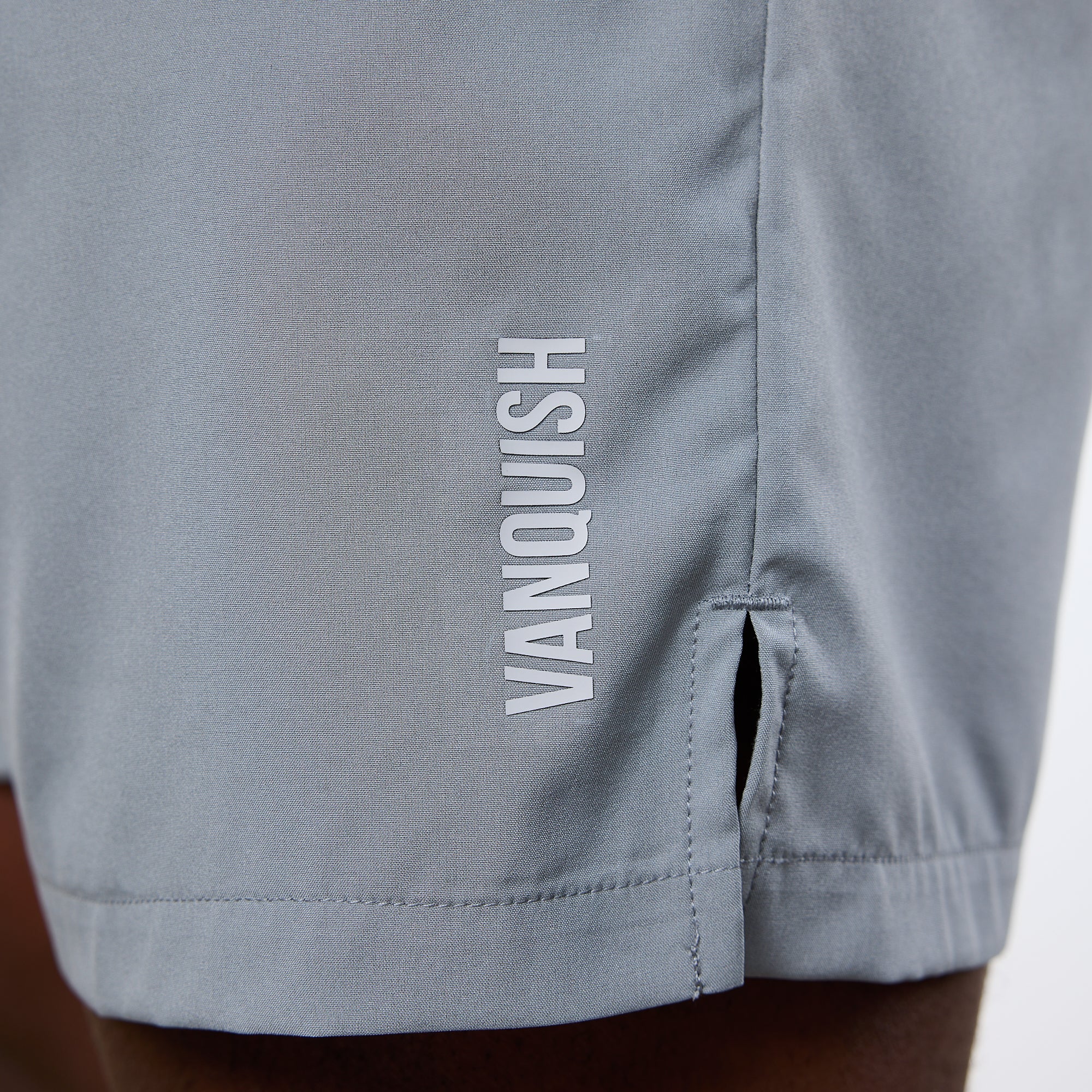Vanquish Essential Performance-Shorts „Steel Grey“ in 7 Zoll