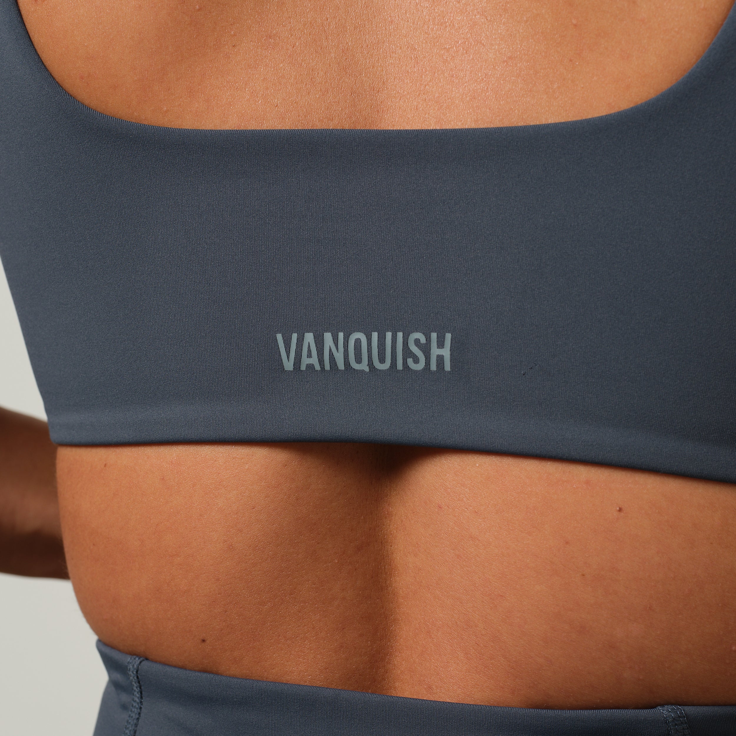 VANQUISH ENHANCE STEEL BLUE TWIST FRONT BRA