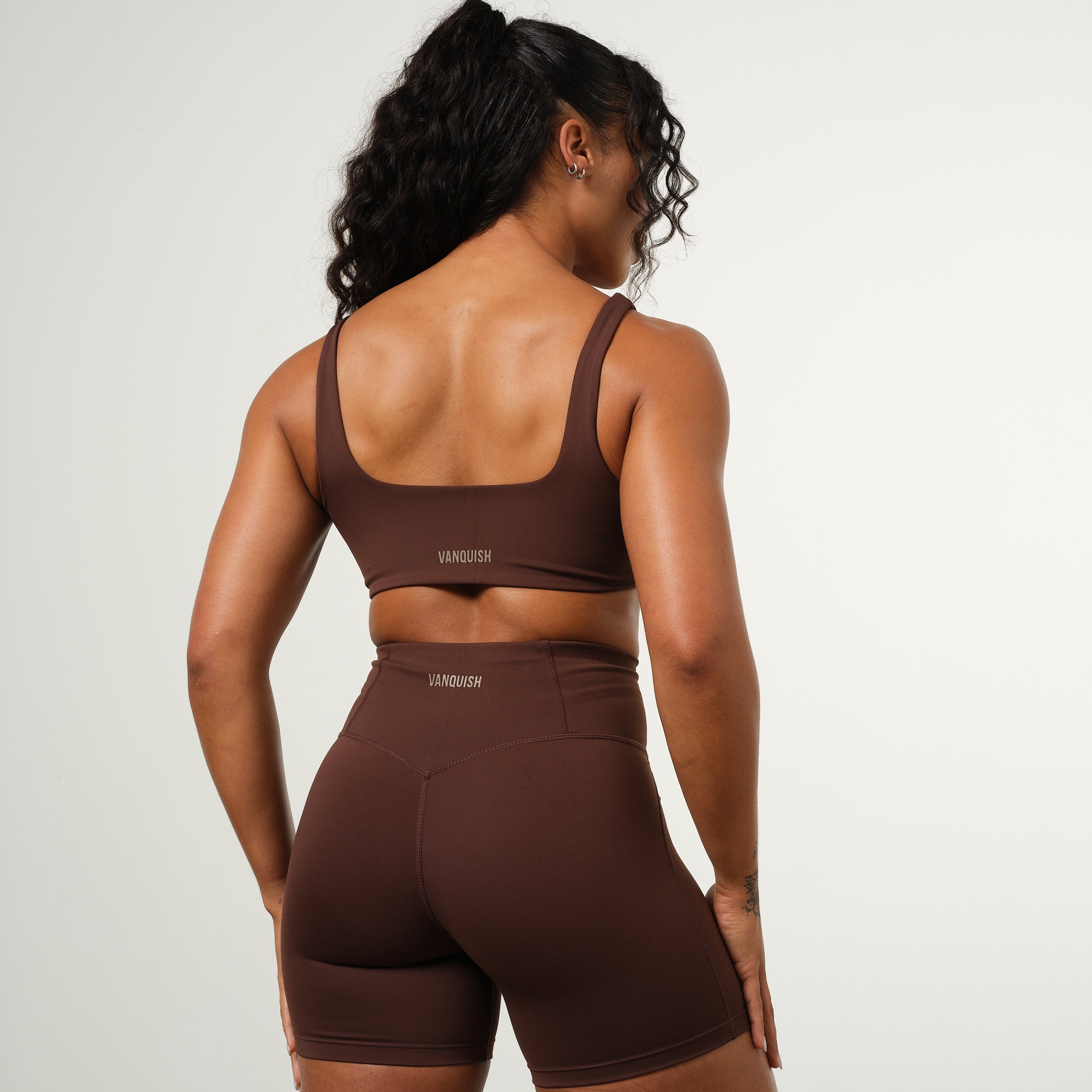 VANQUISH ENHANCE COFFEE BROWN TWIST FRONT BRA