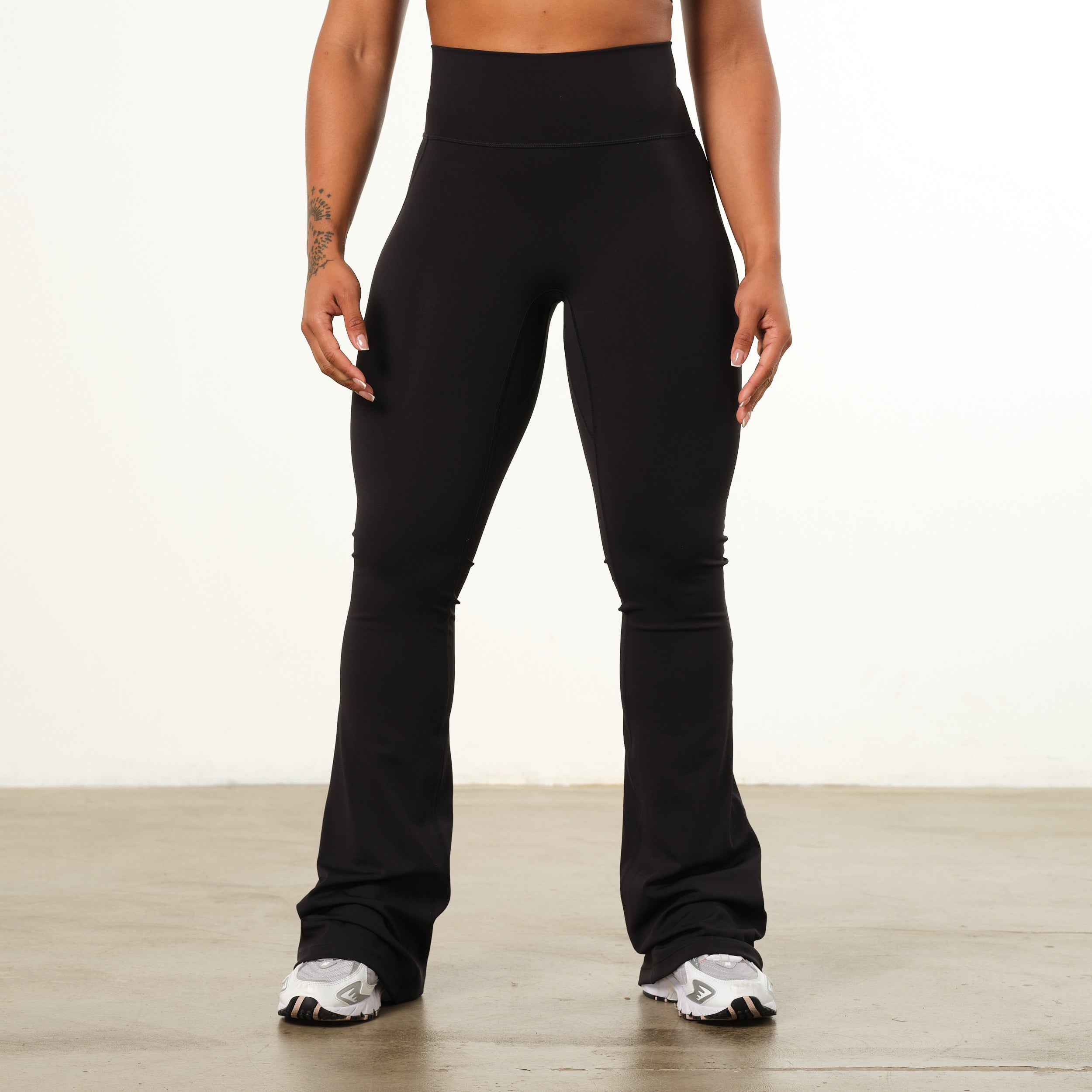 Enhance V2 Petite Black Flares