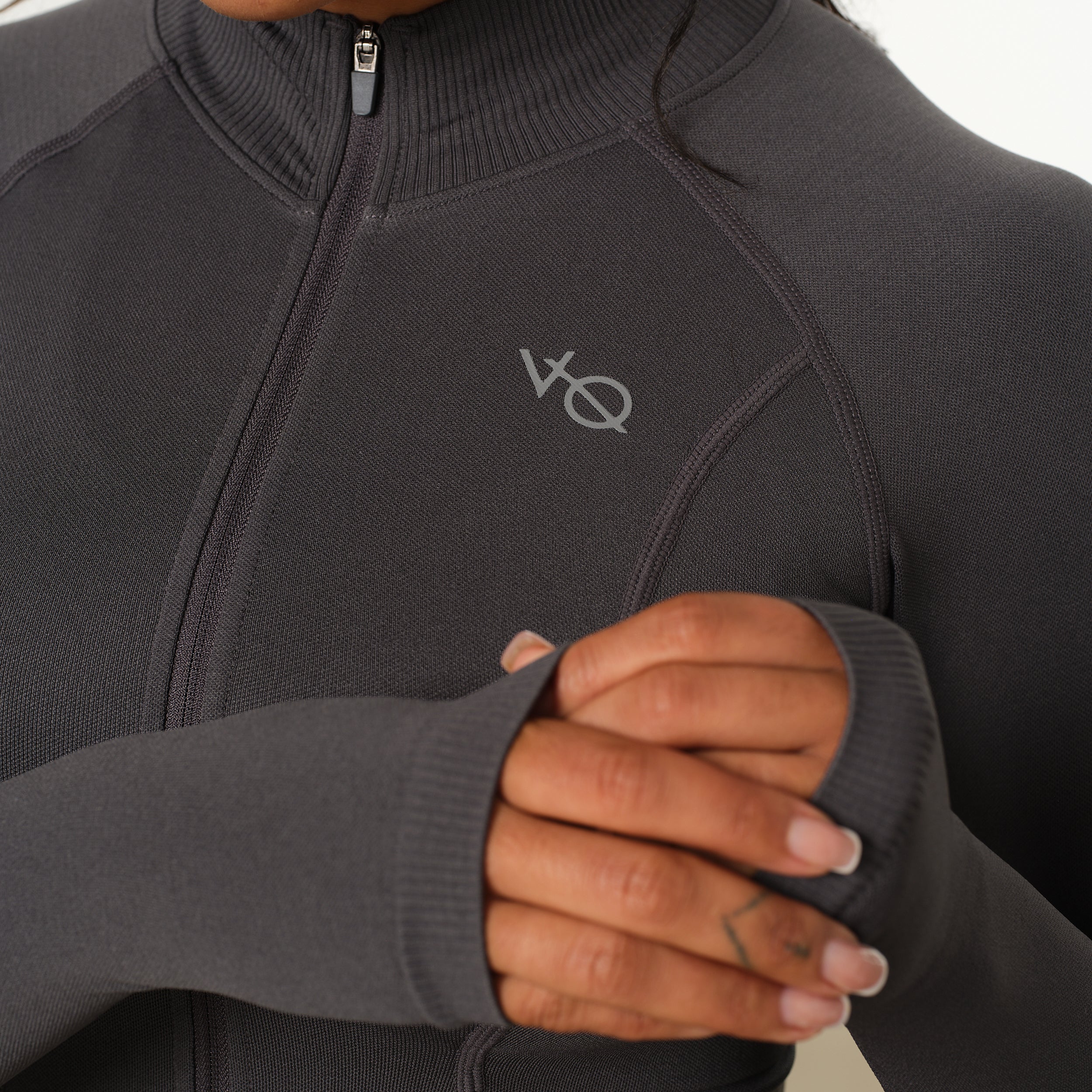 VORLAGE DAMEN HOODIES & PULLI