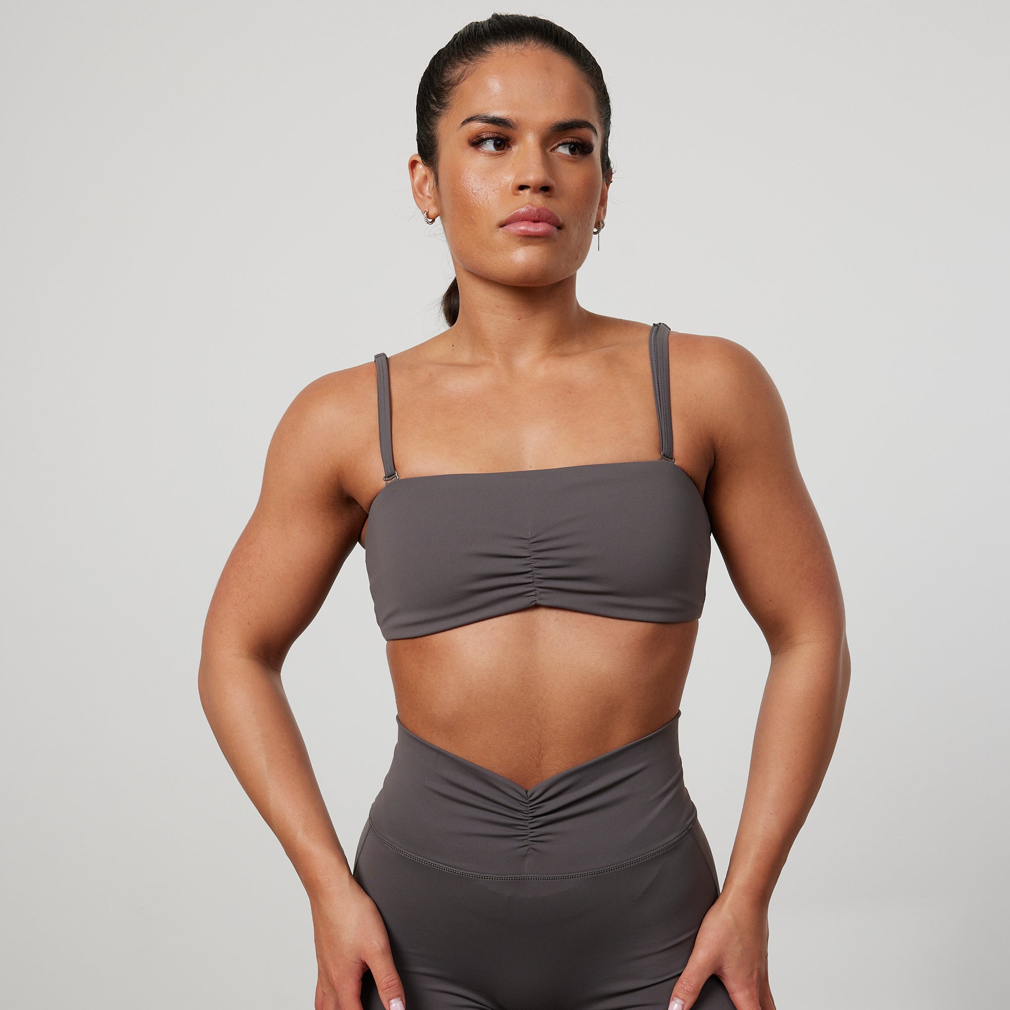 Vanquish Enhance Bandeau-BH in Graphitgrau