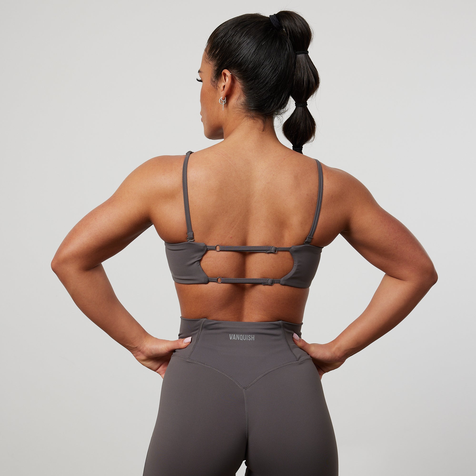 Vanquish Enhance Bandeau-BH in Graphitgrau