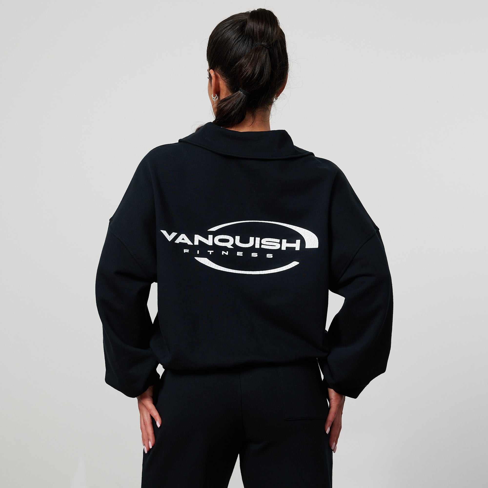 Vanquish Enhance Black Collar Sweatshirt