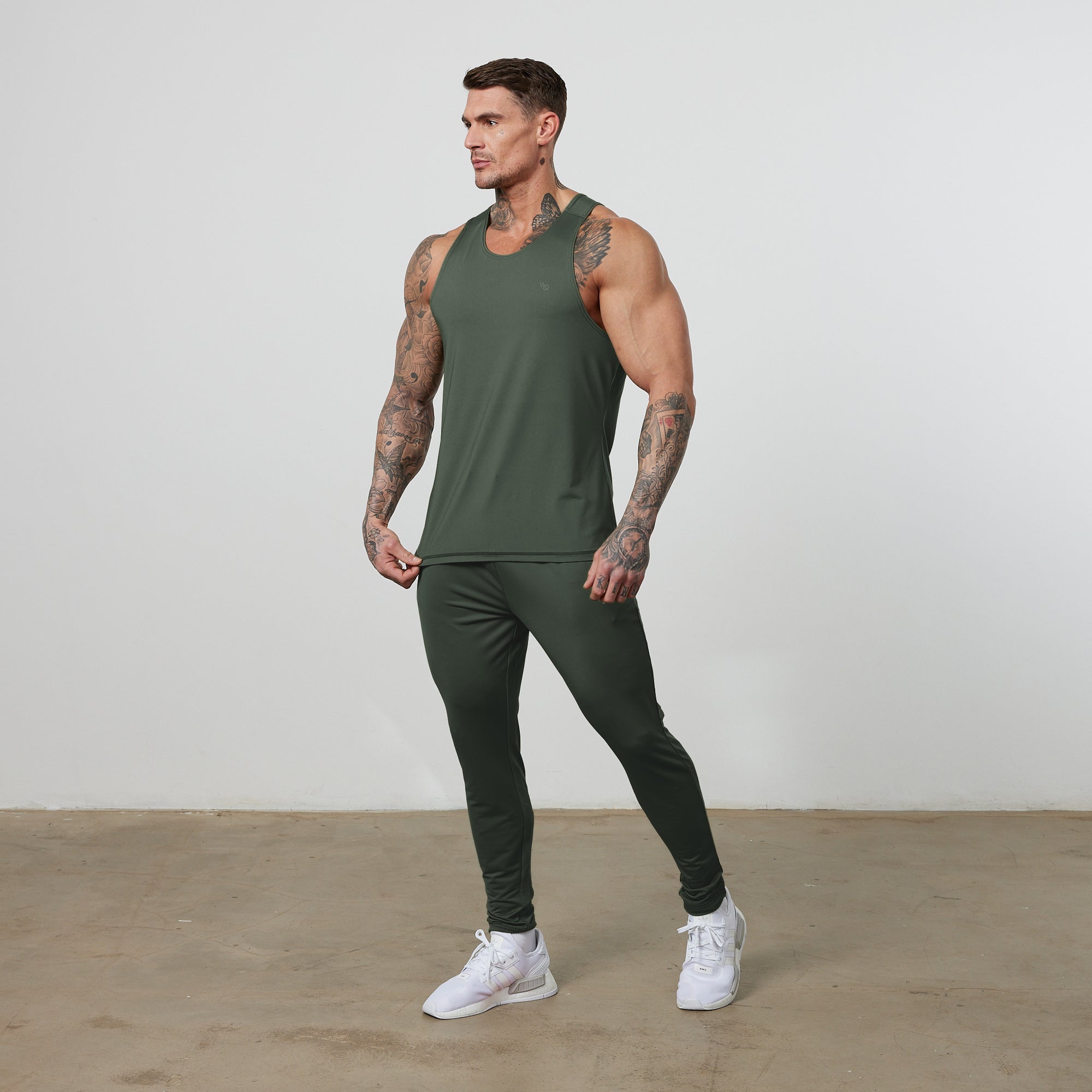 VORLAGE HERREN T-SHIRTS & TOPS