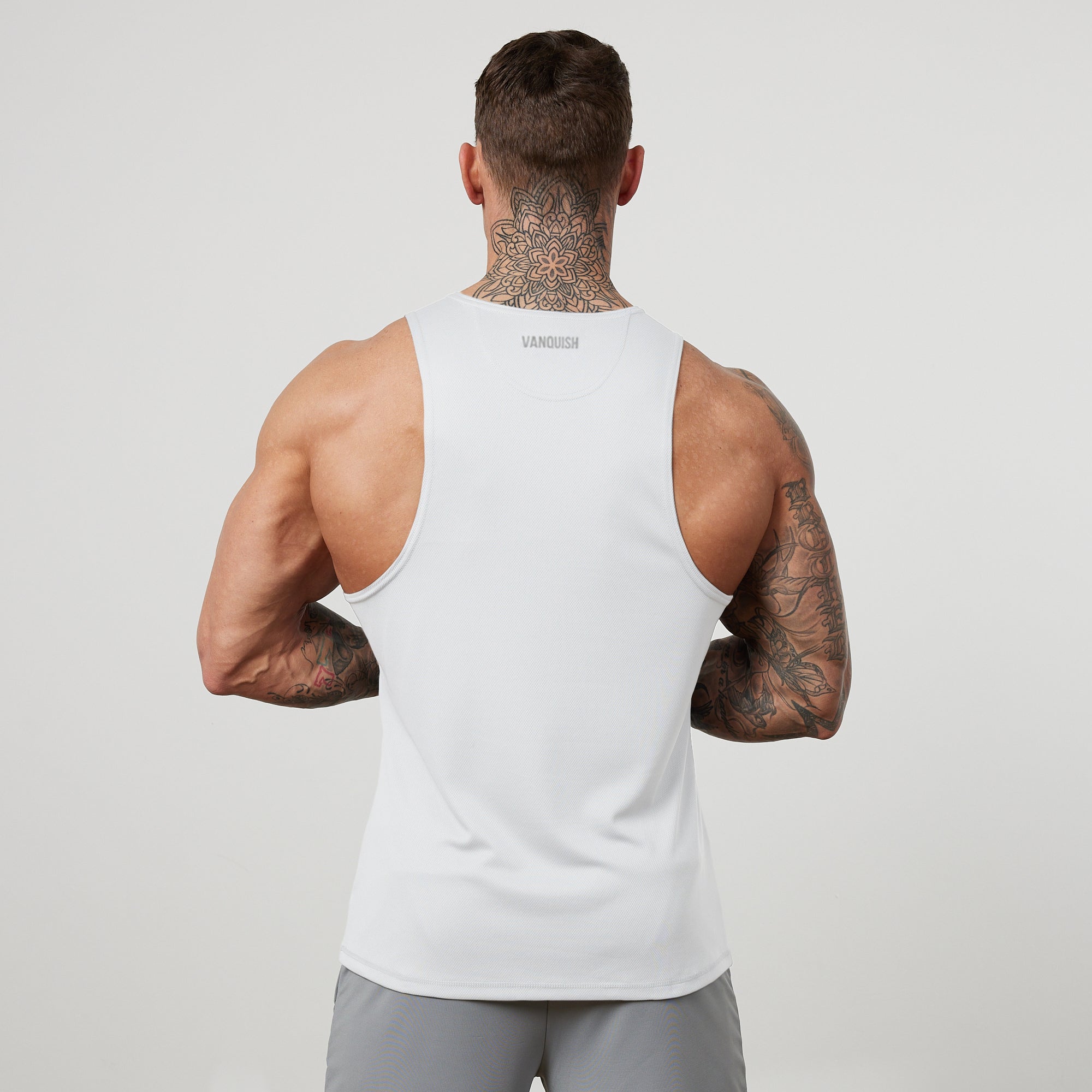 Vanquish Essential Performance-Tanktop in Weiß