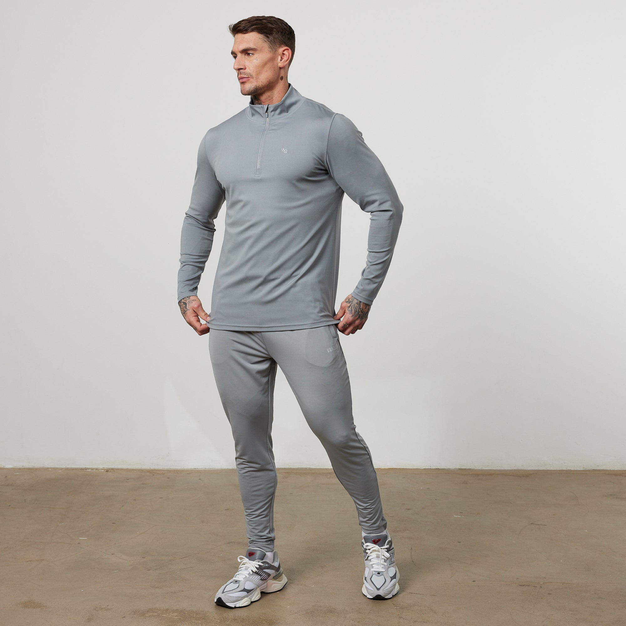 Vanquish Essential Steel Grey Performance 1/4 Zip Top