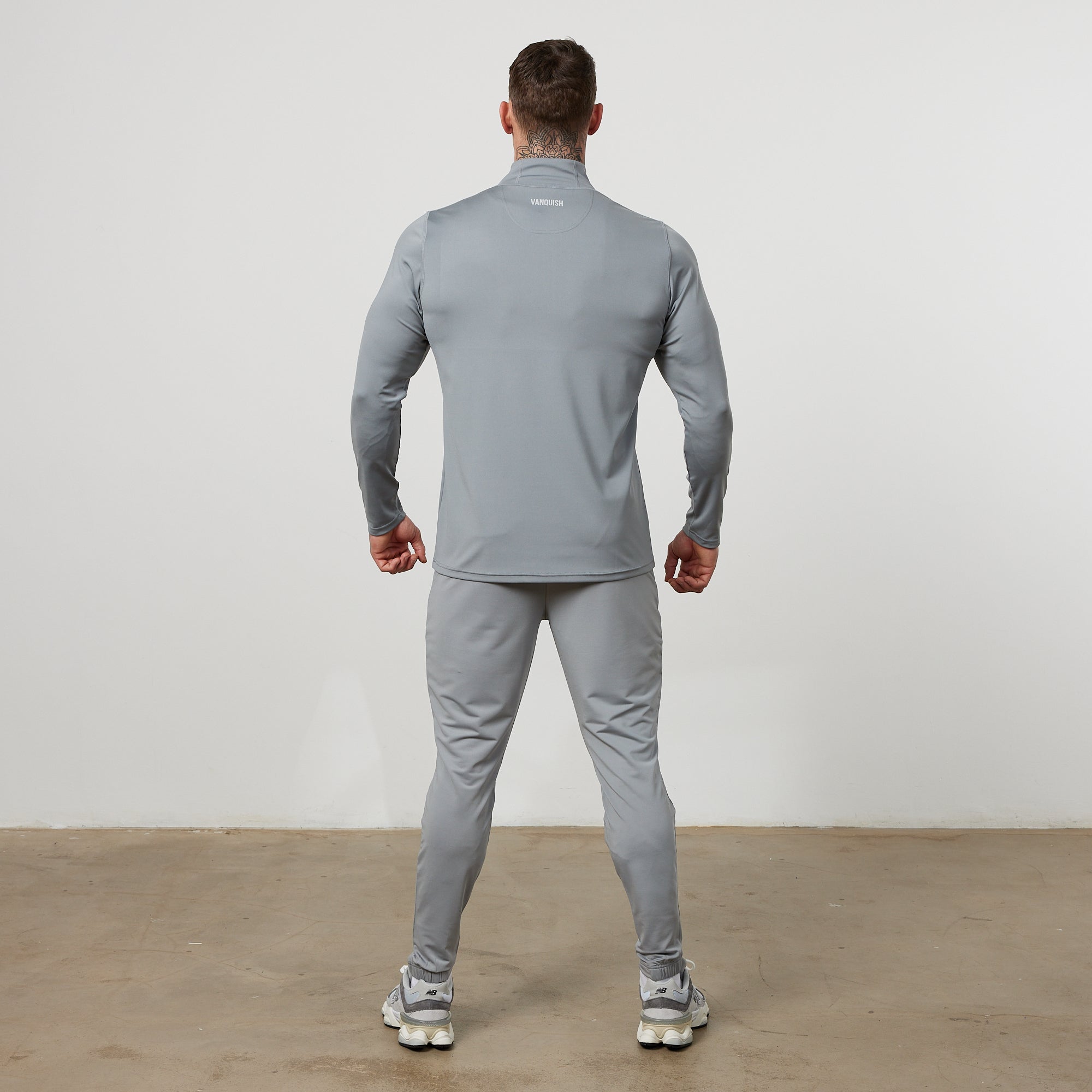 Vanquish Essential Steel Grey Performance 1/4 Zip Top