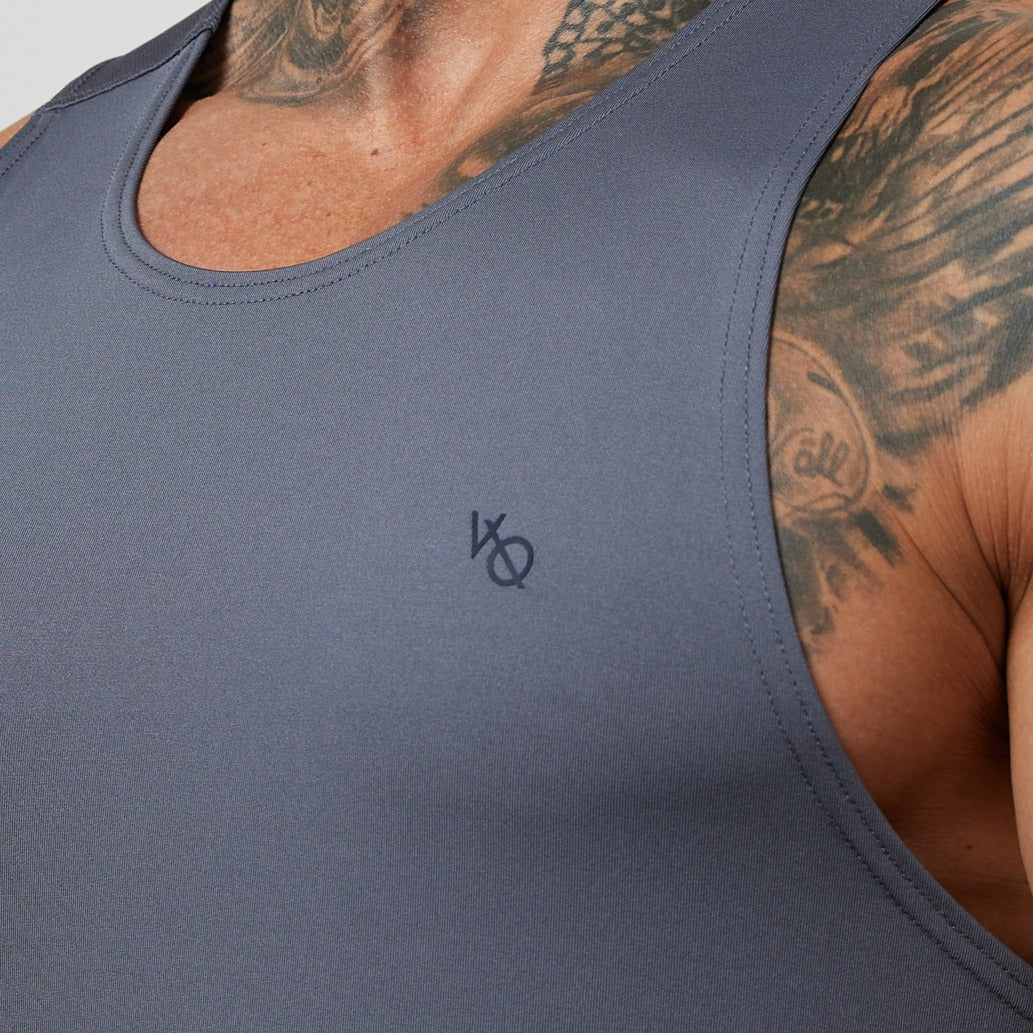 Vanquish Essential Performance-Tanktop in Jeansblau
