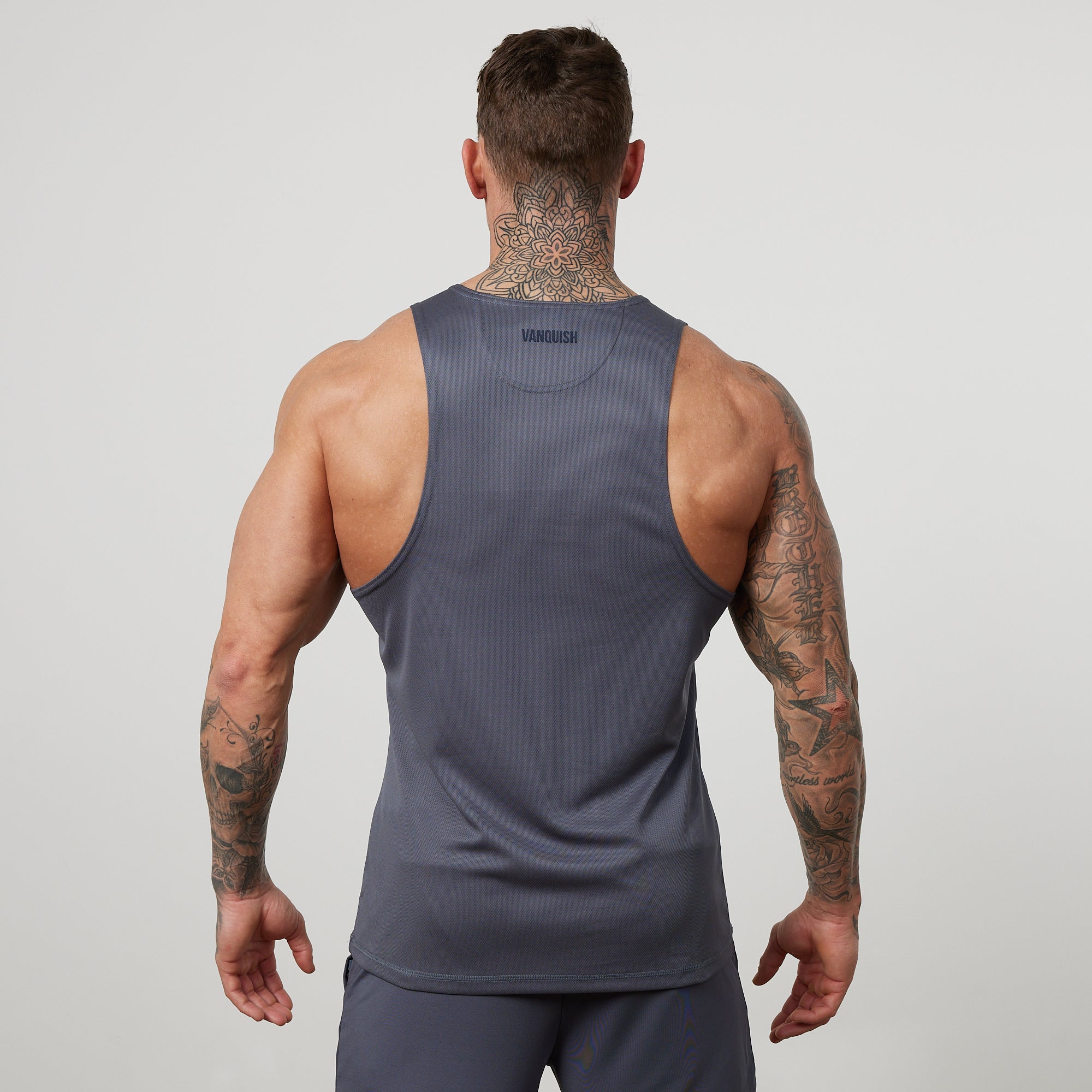 Vanquish Essential Performance-Tanktop in Jeansblau
