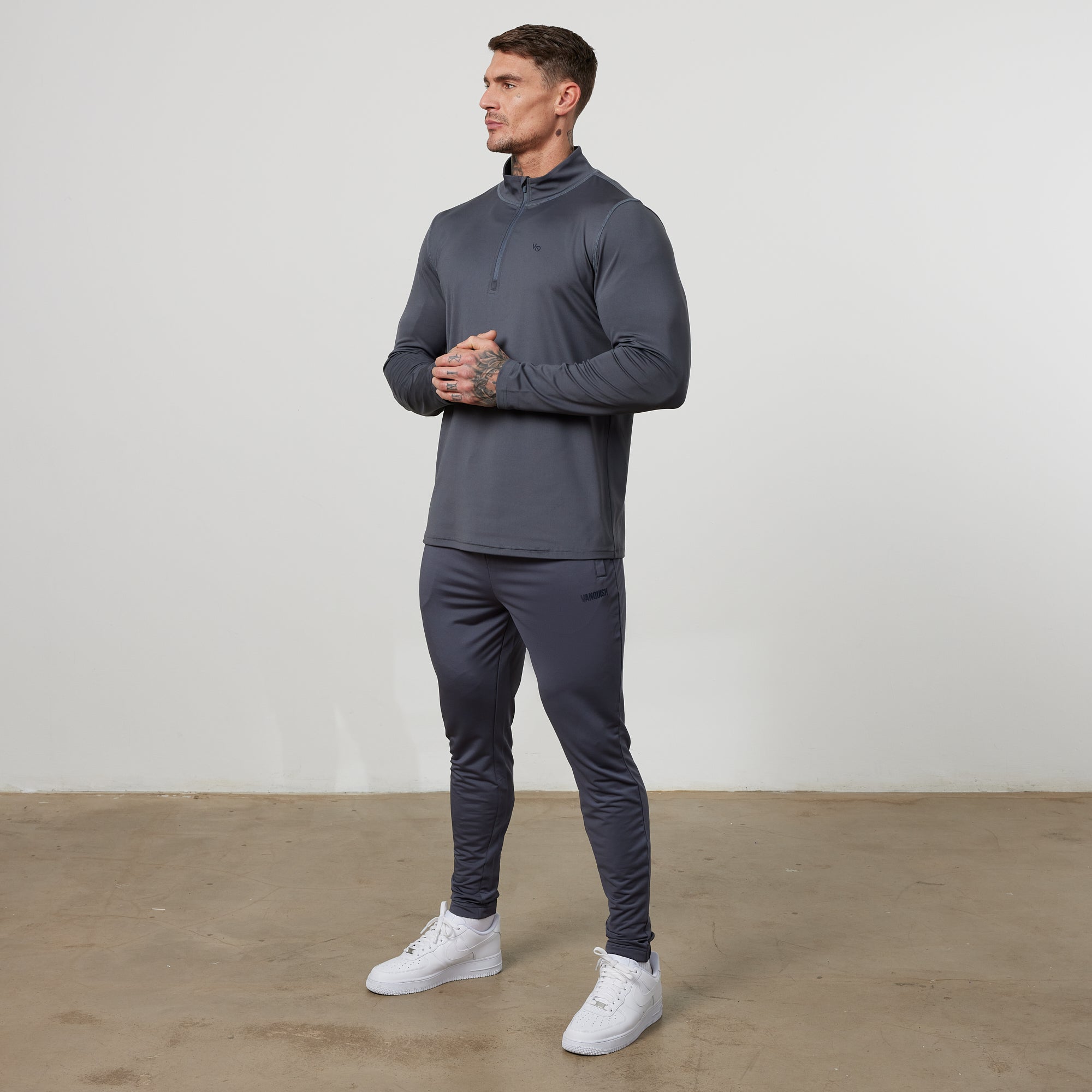 Vanquish Essential Performance-Jogginghose in Denimblau