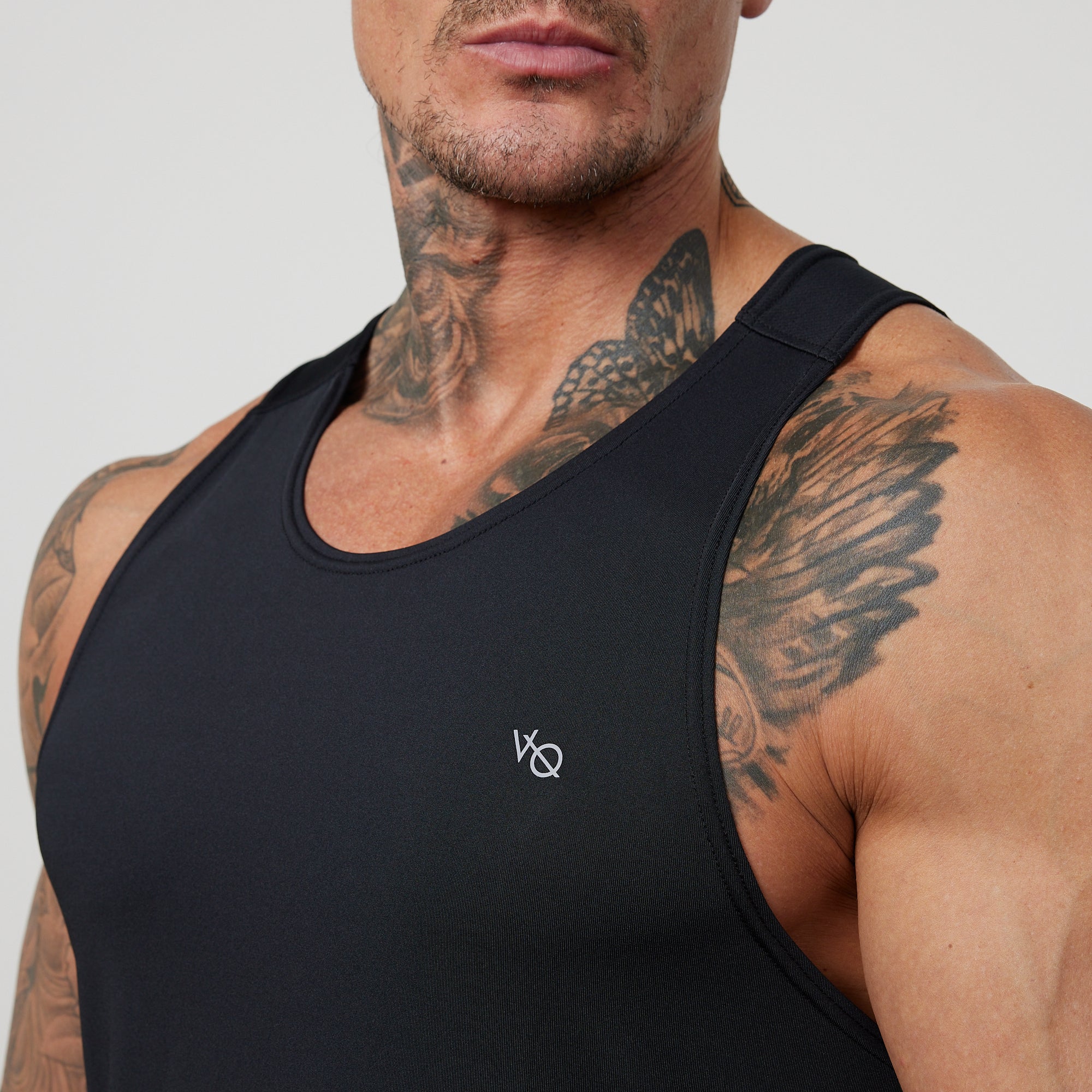 Vanquish Essential Performance-Tanktop in Schwarz
