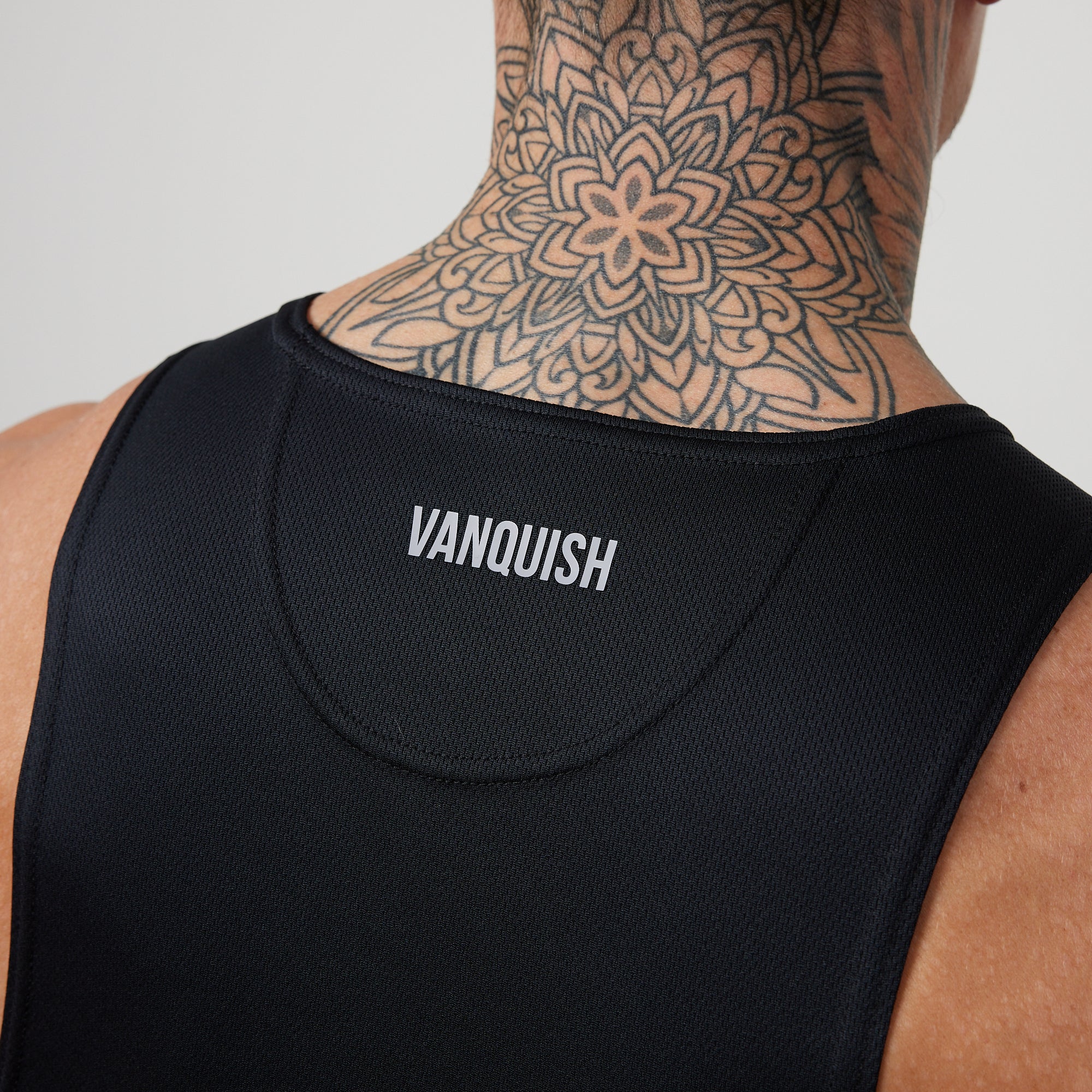 Vanquish Essential Performance-Tanktop in Schwarz