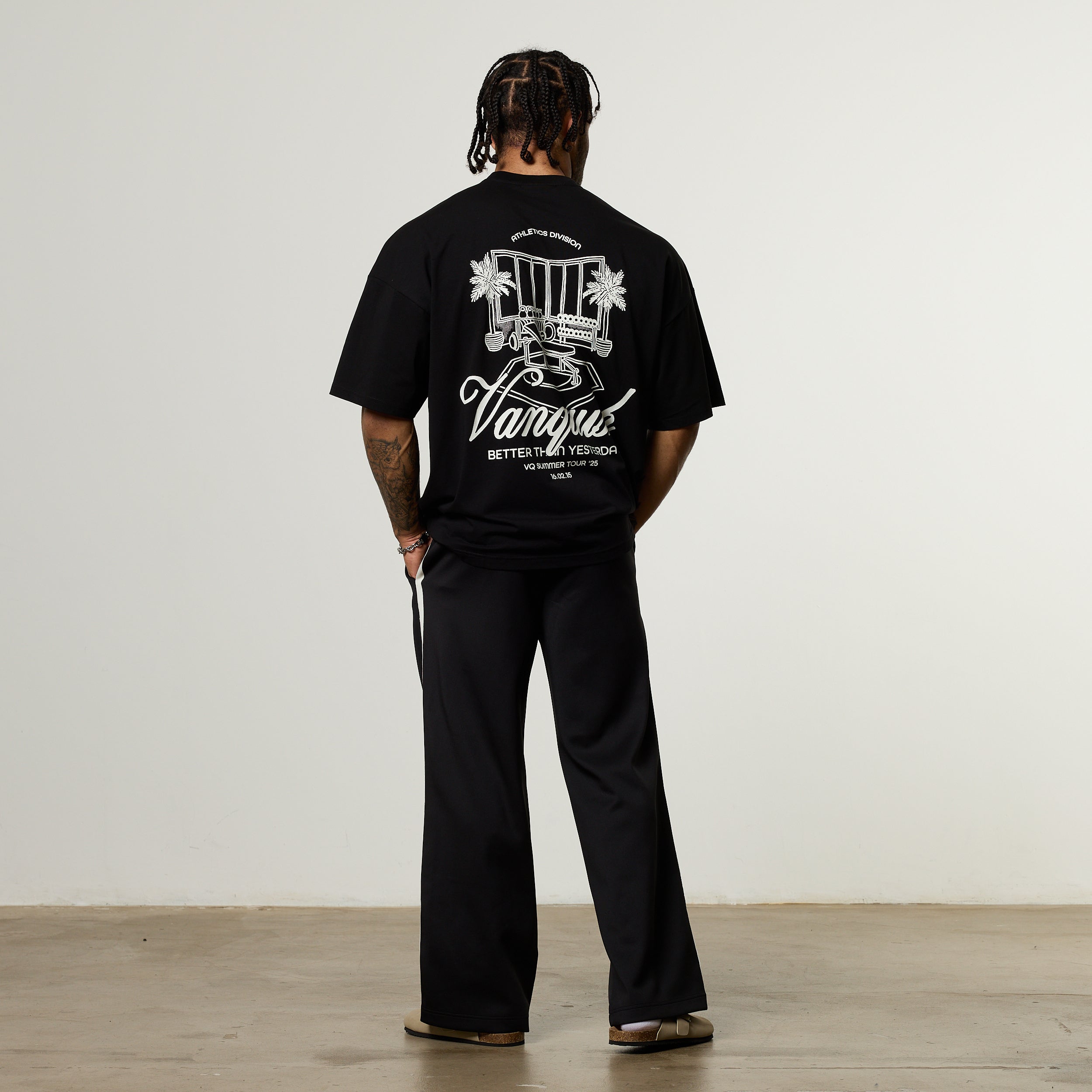 Vanquish Off Season Black Oversized Boxy T Shirt