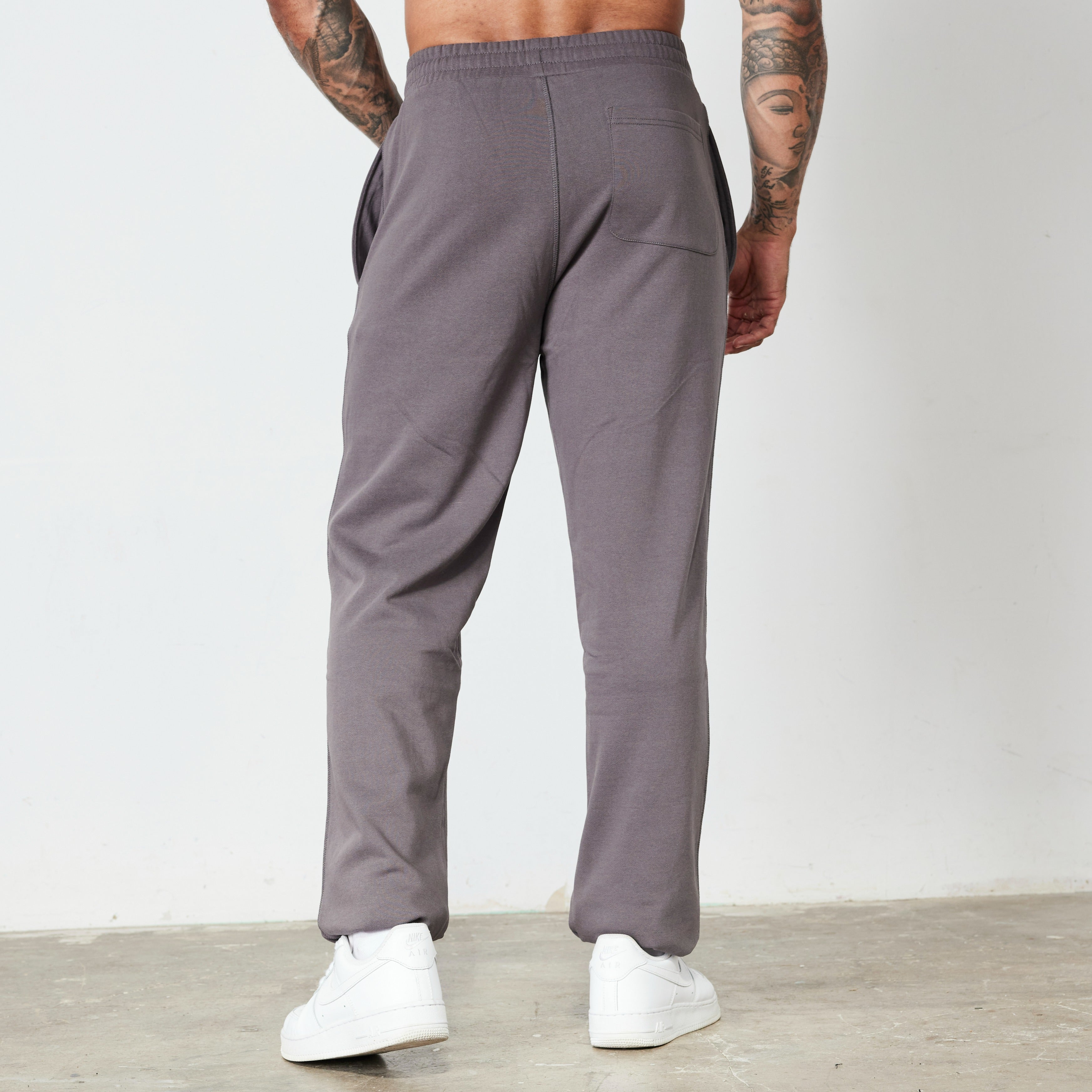 Vanquish Dark Grey Signature Collection Straight Leg Sweatpants