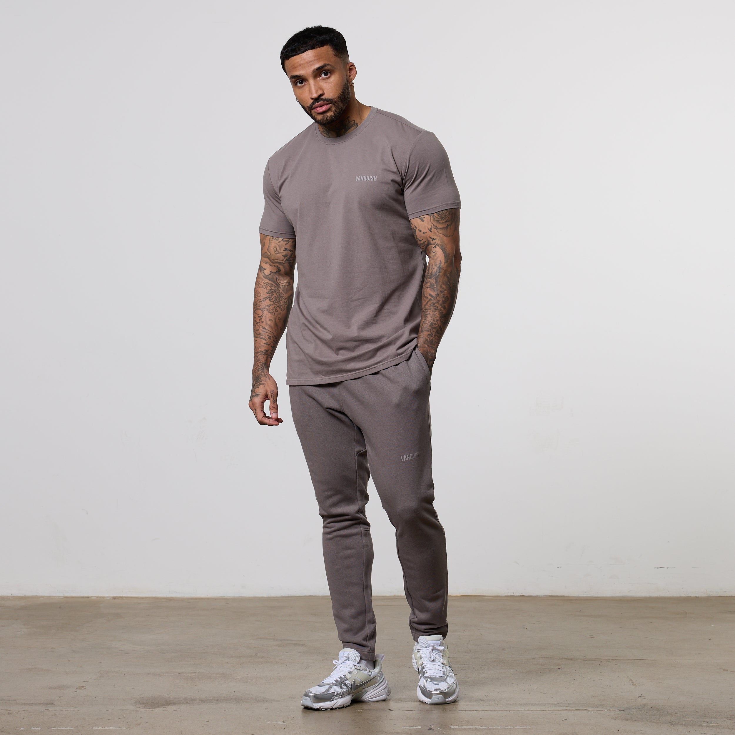 Vanquish Essential Mushroom Tapered Fit Sweatpants