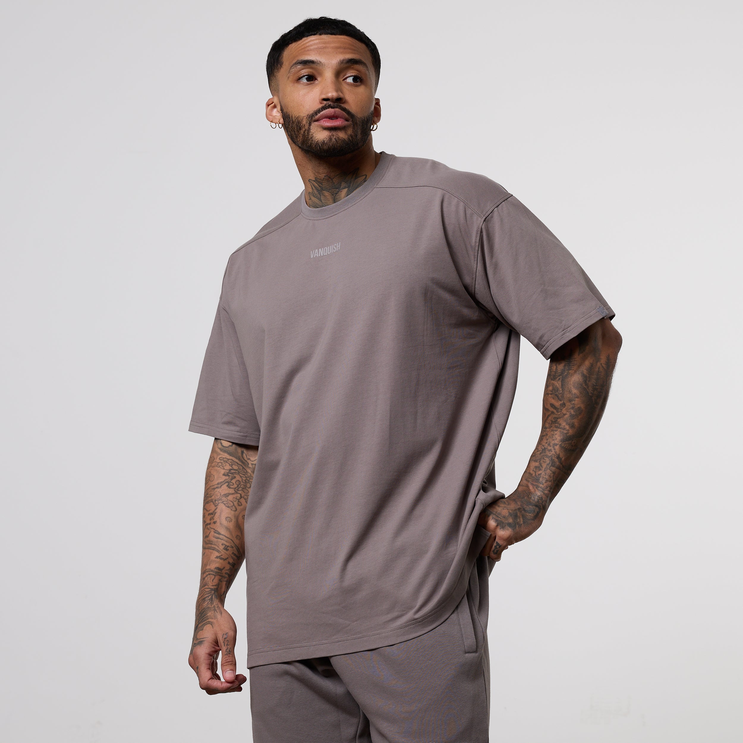 VORLAGE HERREN T-SHIRTS & TOPS