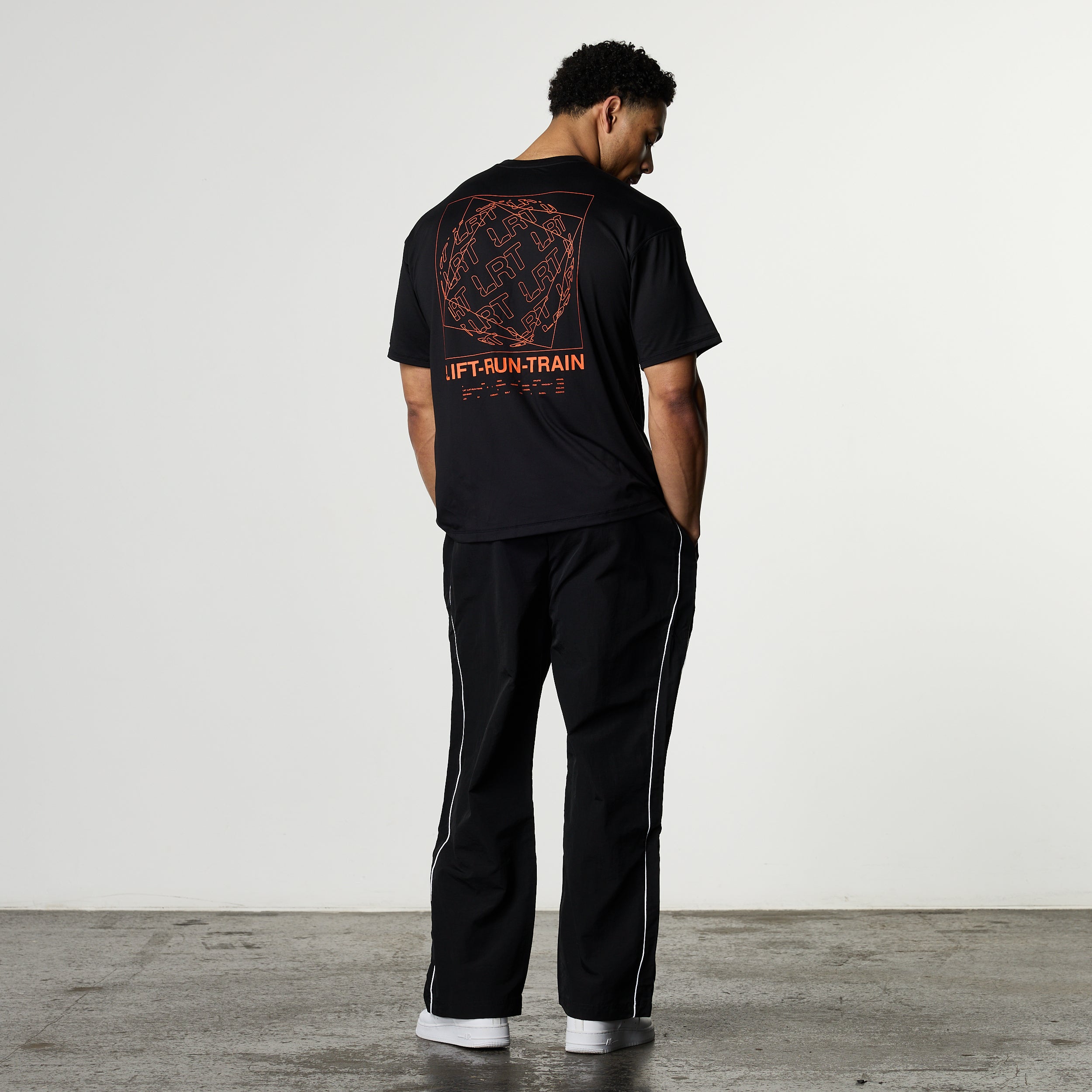 LRT SPHERE OVERSIZED PERFORMANCE T SHIRT