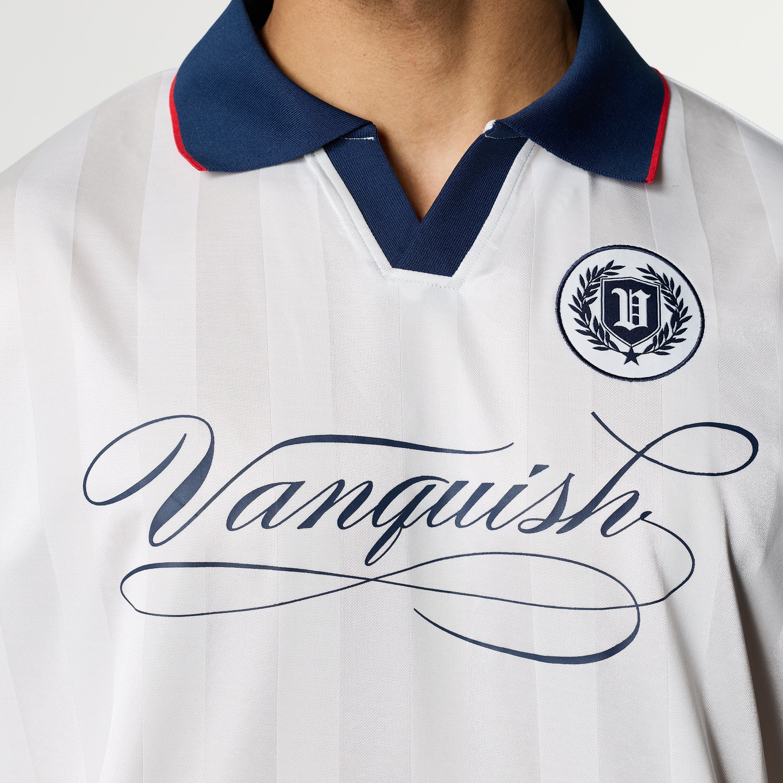 VANQUISH WHITE OVERSIZED BOXY FOOTBALL JERSEY