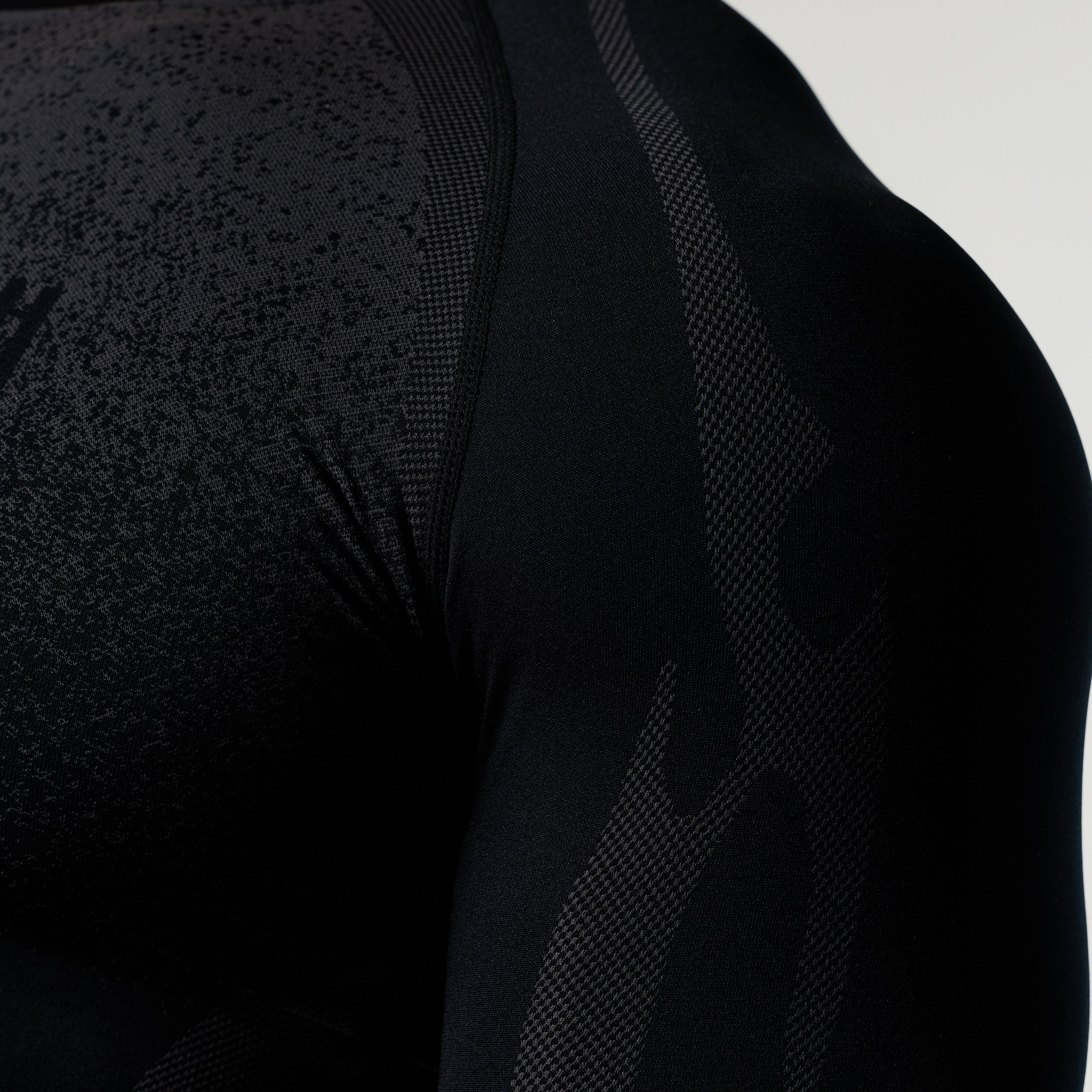 TRIBAL COMPRESSION BLACK LONG SLEEVE T SHIRT