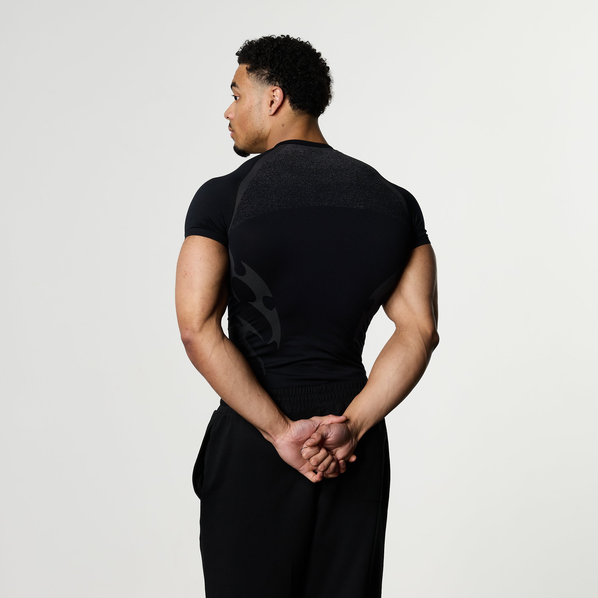 TRIBAL COMPRESSION BLACK SHORT SLEEVE T SHIRT