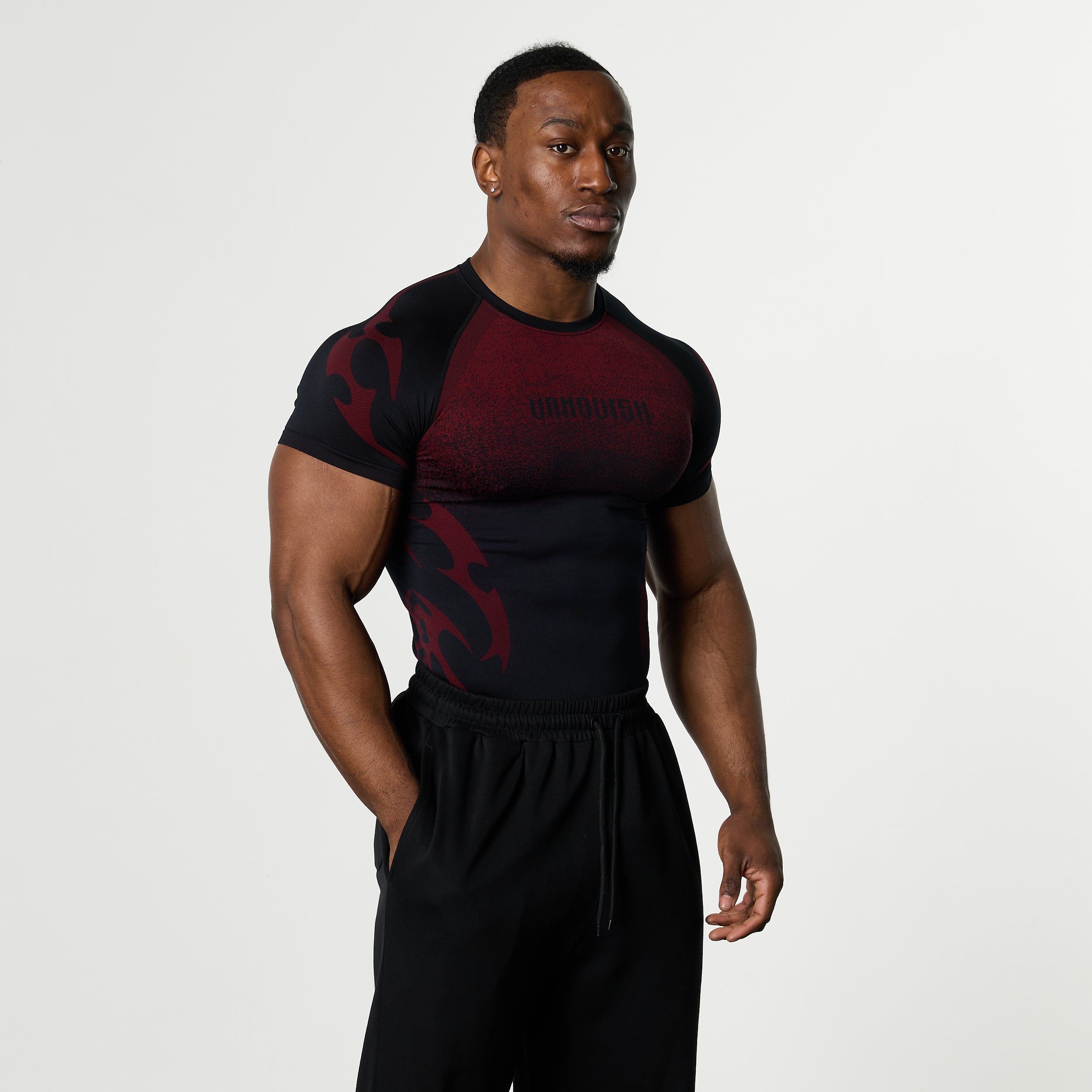 TRIBAL COMPRESSION BLACK AND RED SHORT SLEEVE T SHIRT