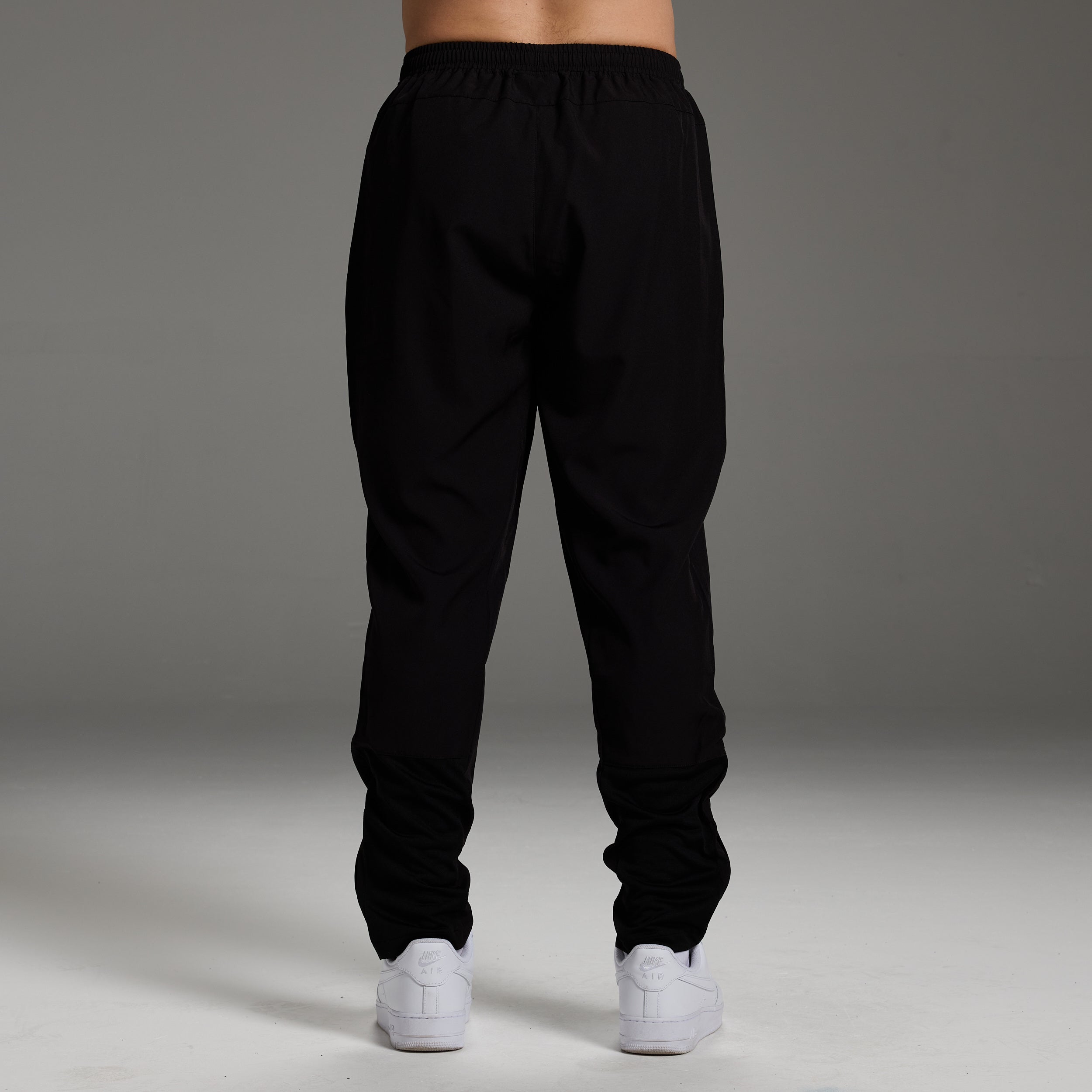 ORIGIN BLACK PERFORMANCE TAPERED SWEATPANTS