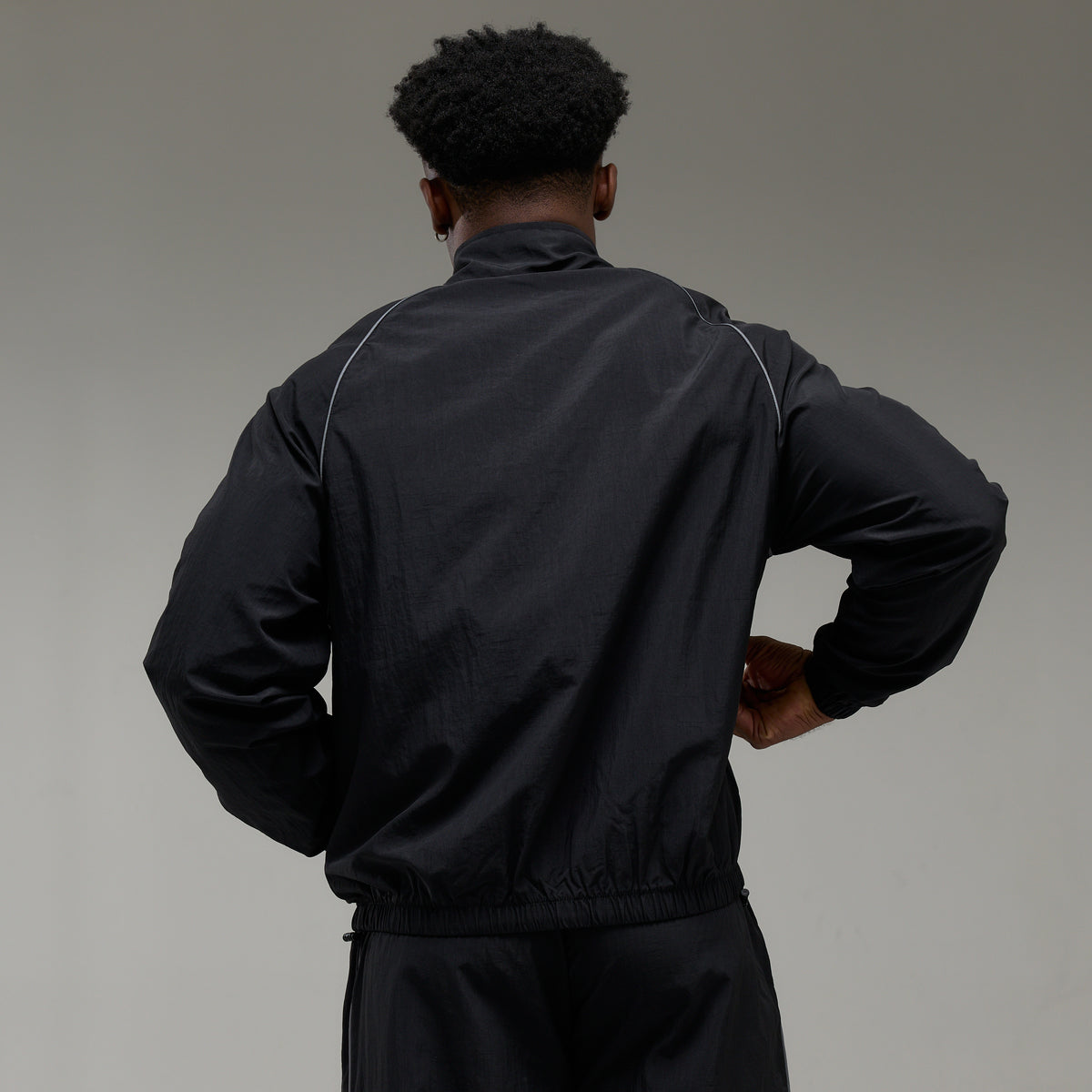 REFLECTIVE BLACK OVERSIZED TRACK JACKET