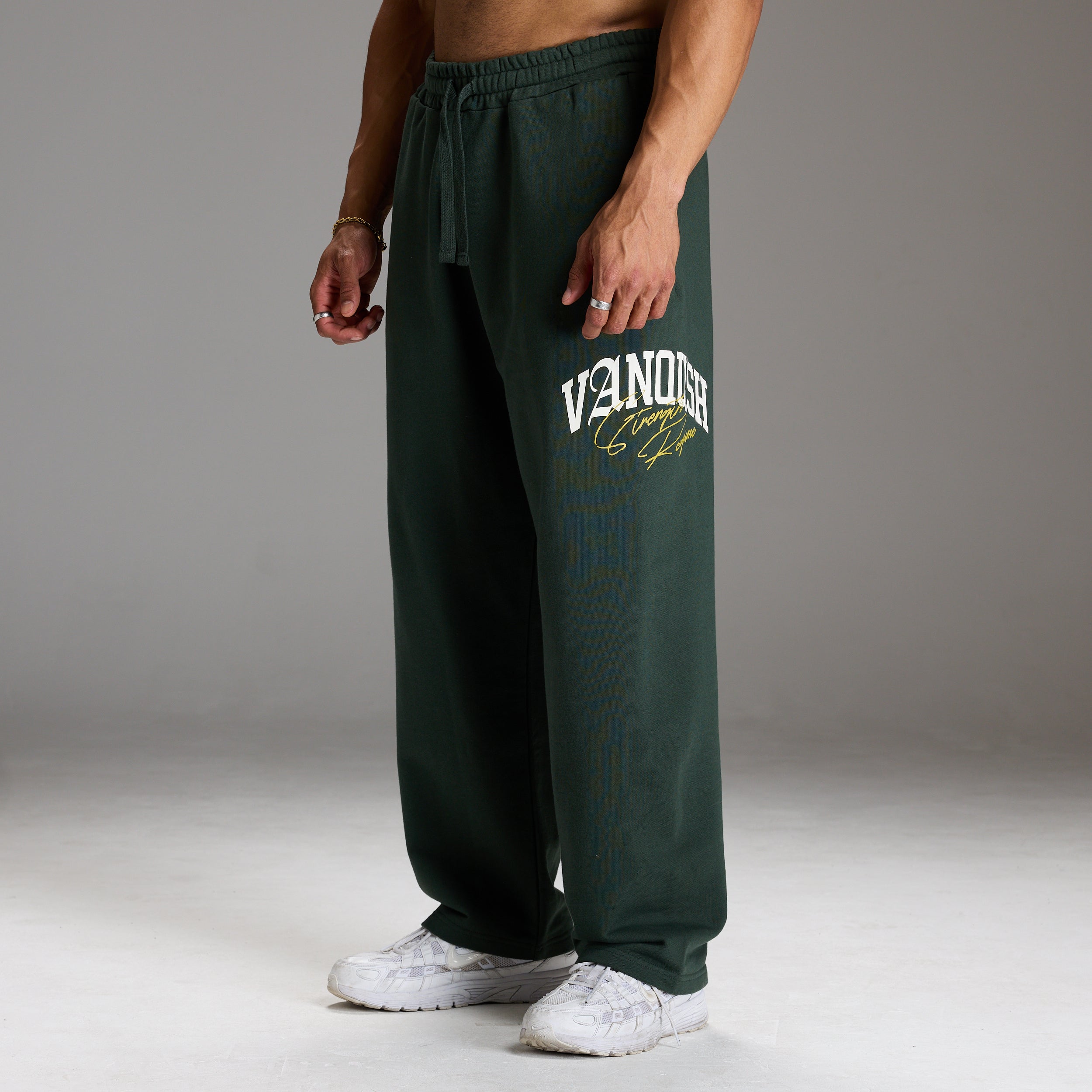 STRENGTH REGIME DARK GREEN STRAIGHT LEG SWEATPANT