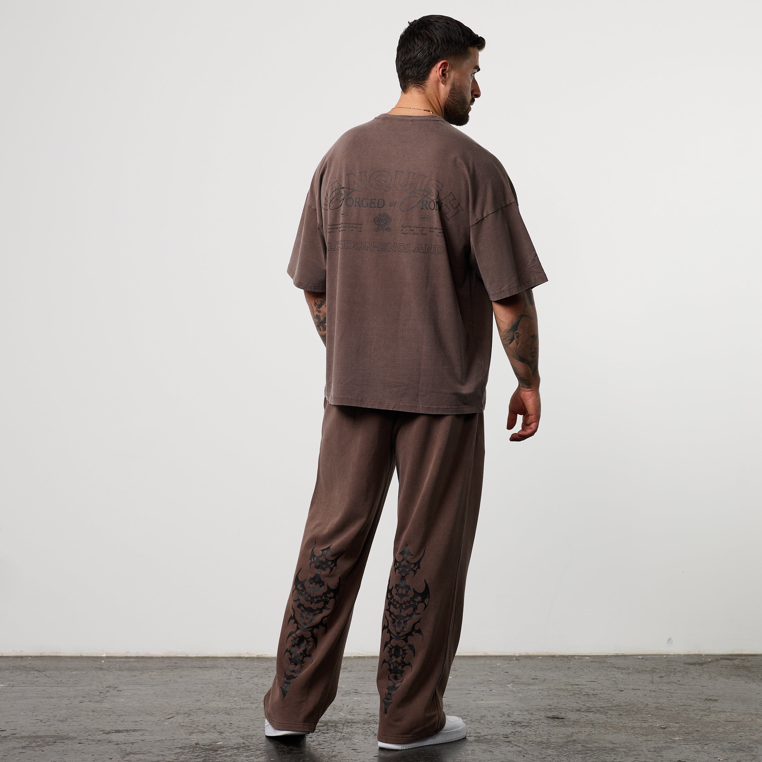 BLACK FORGE WASHED BOXY OVERSIZED T SHIRT