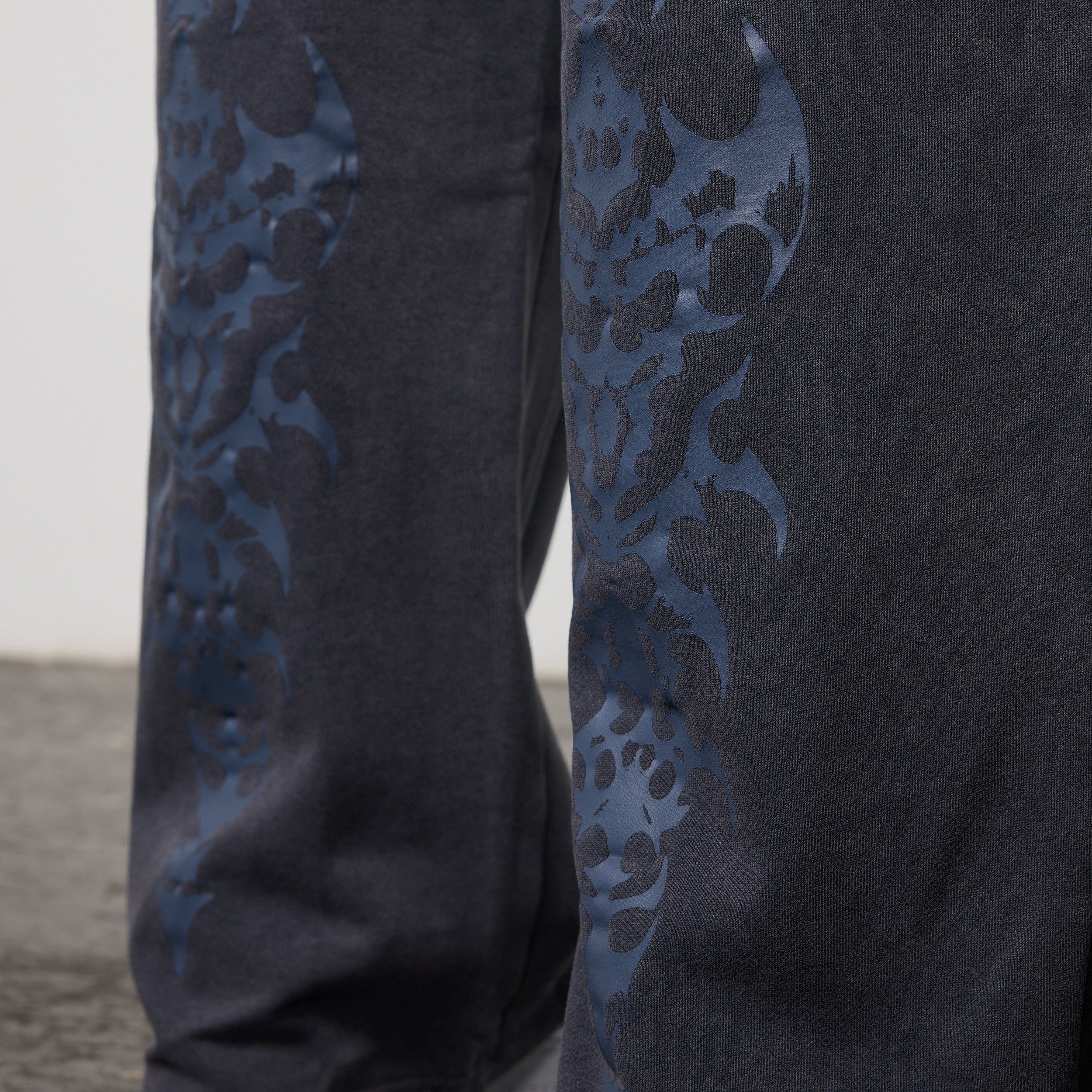 BLACK FORGE WASHED NAVY STRAIGHT LEG SWEATPANTS