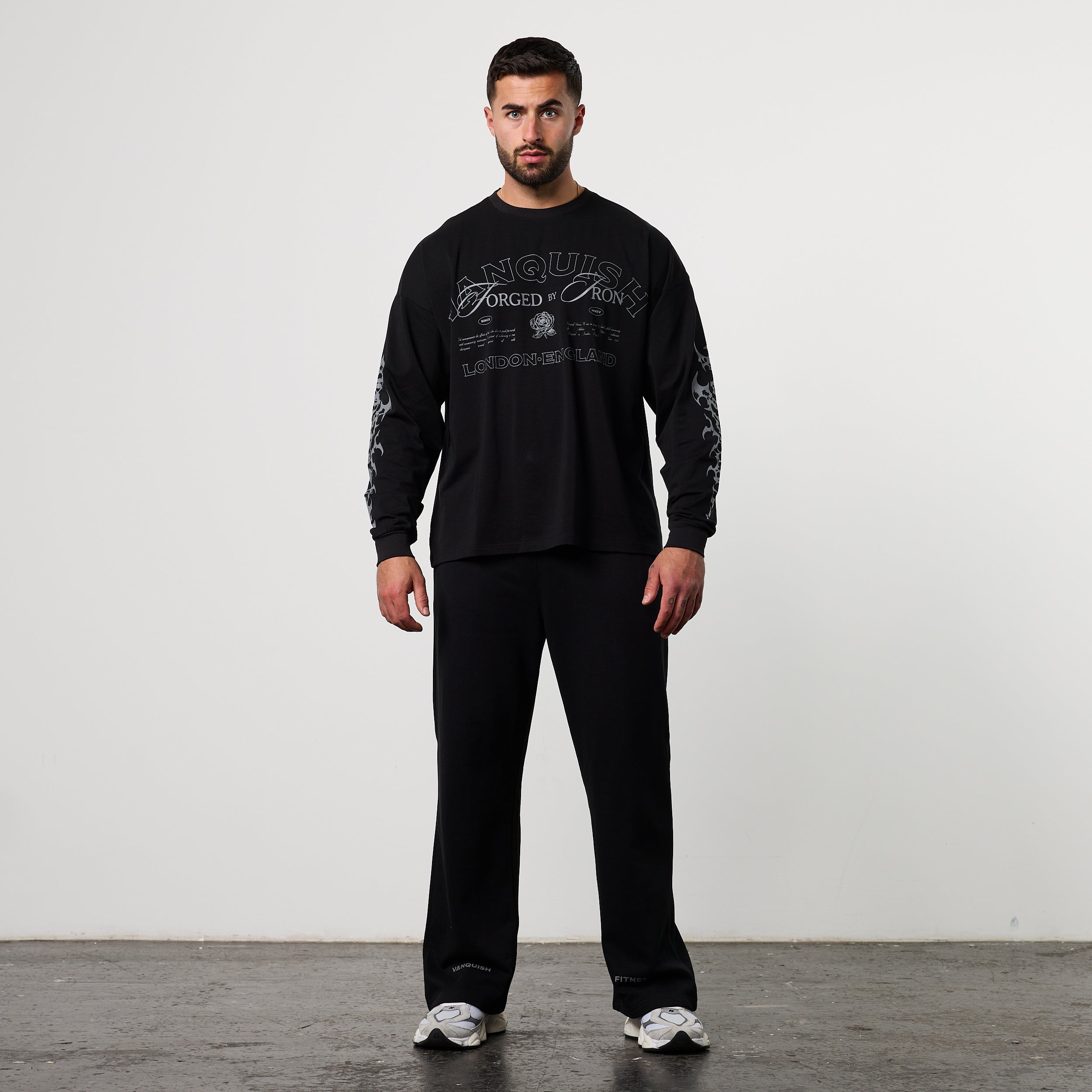BLACK FORGE BLACK OVERSIZED LONG SLEEVE T SHIRT